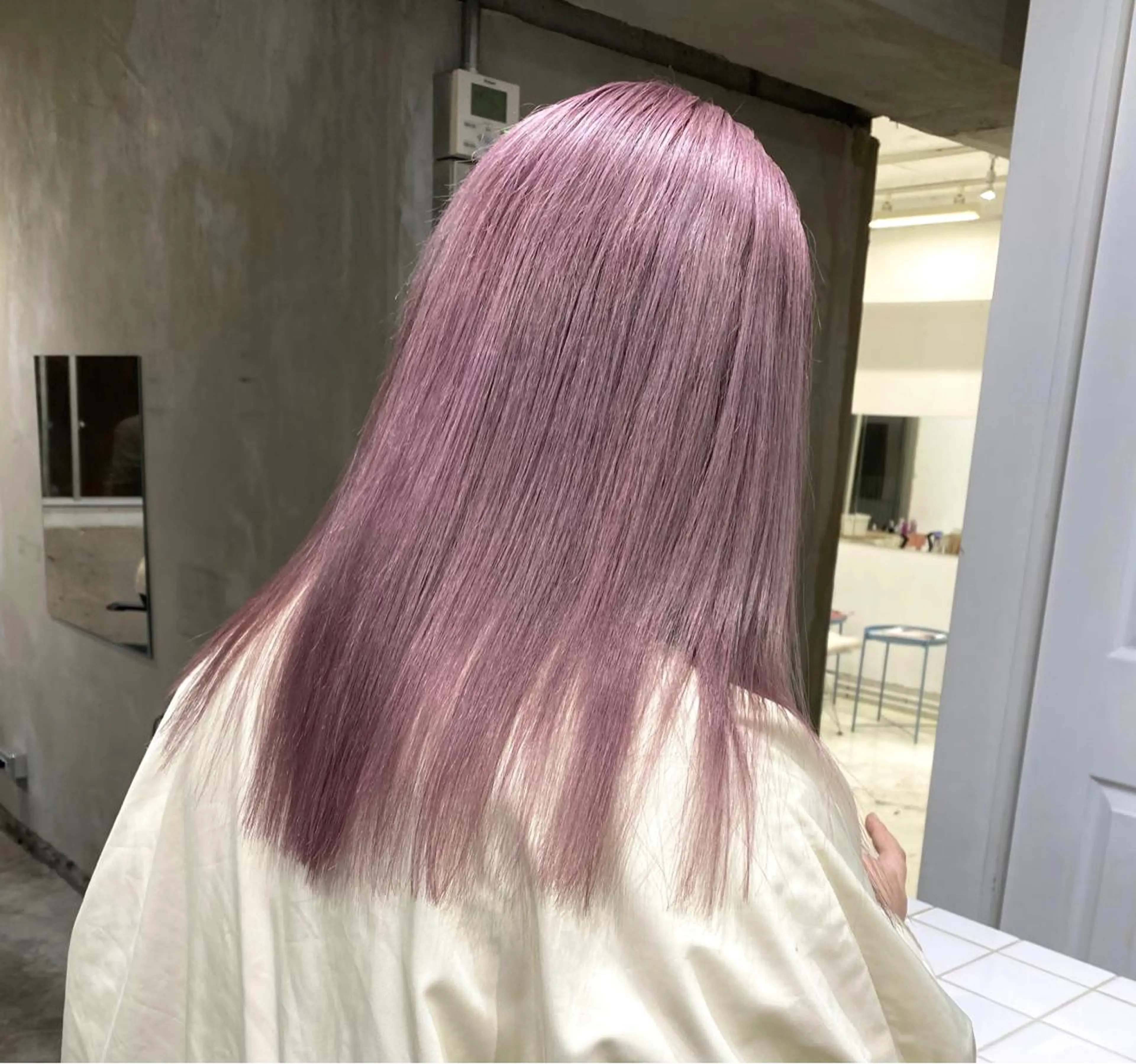 セミロング カラー パーマ ヘアアレンジ メンズ 抜きっぱなしブロンド ササキカズマのヘアスタイル