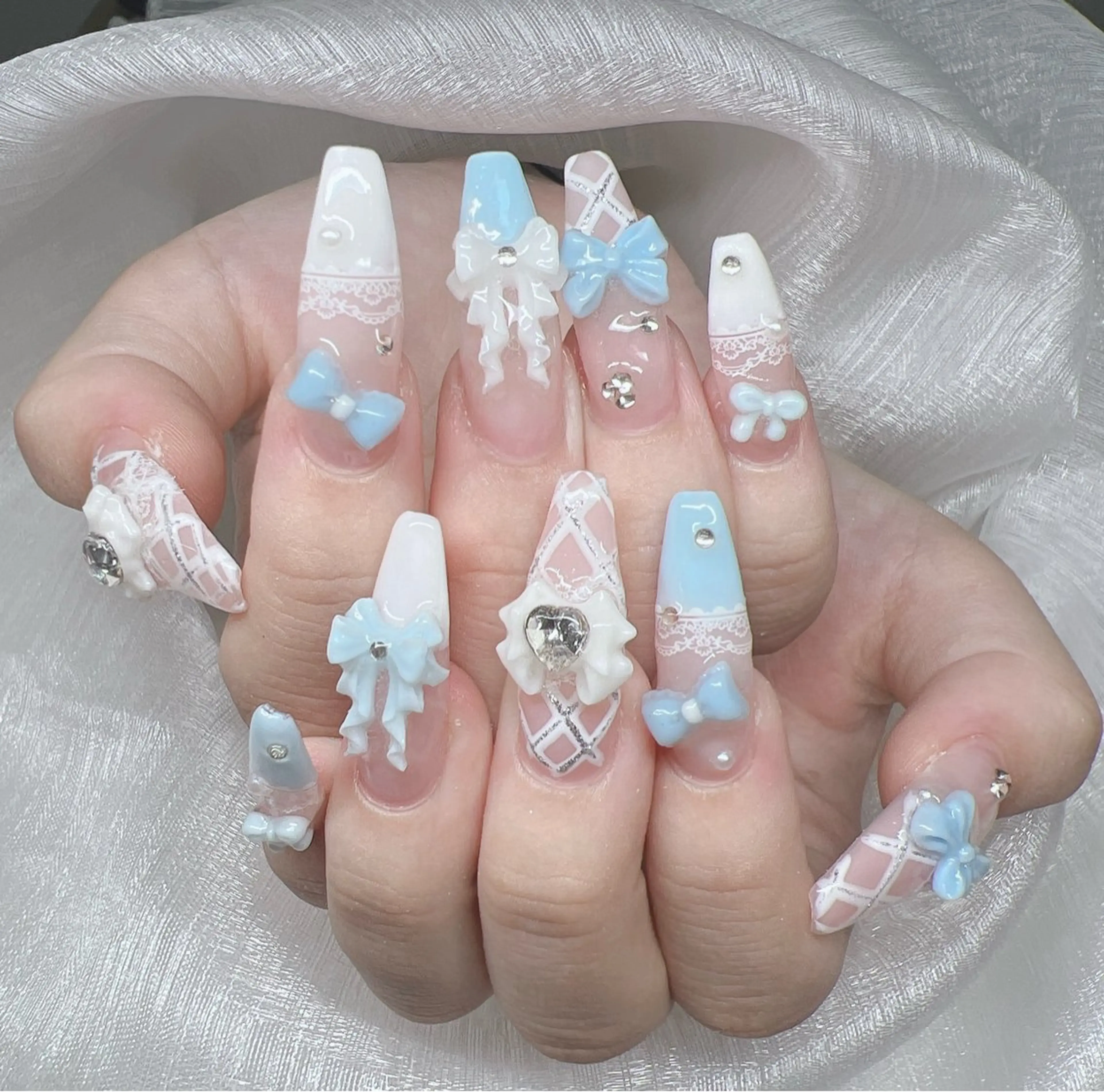 ネイル 長さ出し グラデーション キラキラネイル マグネットネイル ニュアンスネイル ハンドネイル Lee Nails チップ長さだし専門店のネイルデザイン