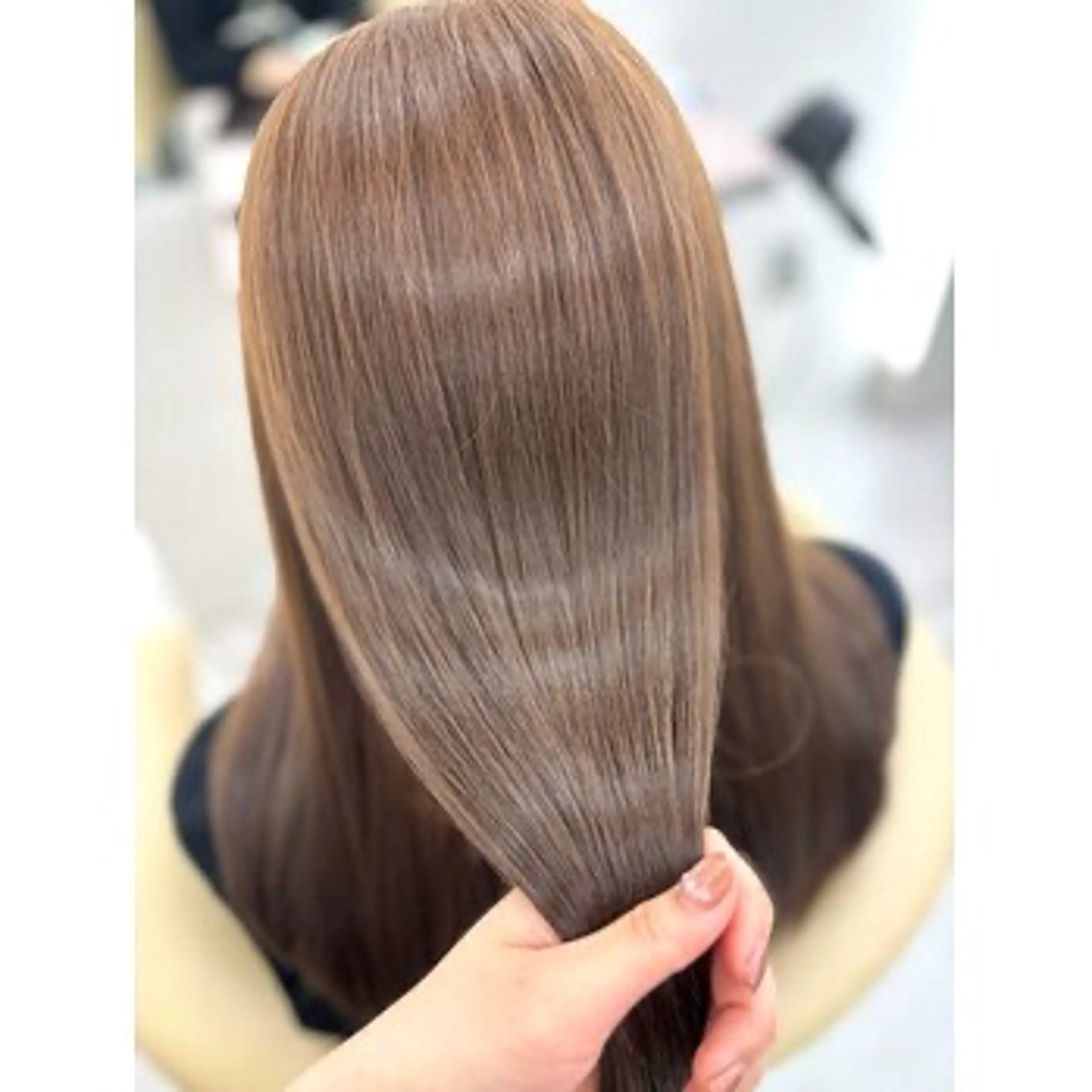 カラー ベージュカラー カット ヘアカラー 井河 結花のヘアスタイル