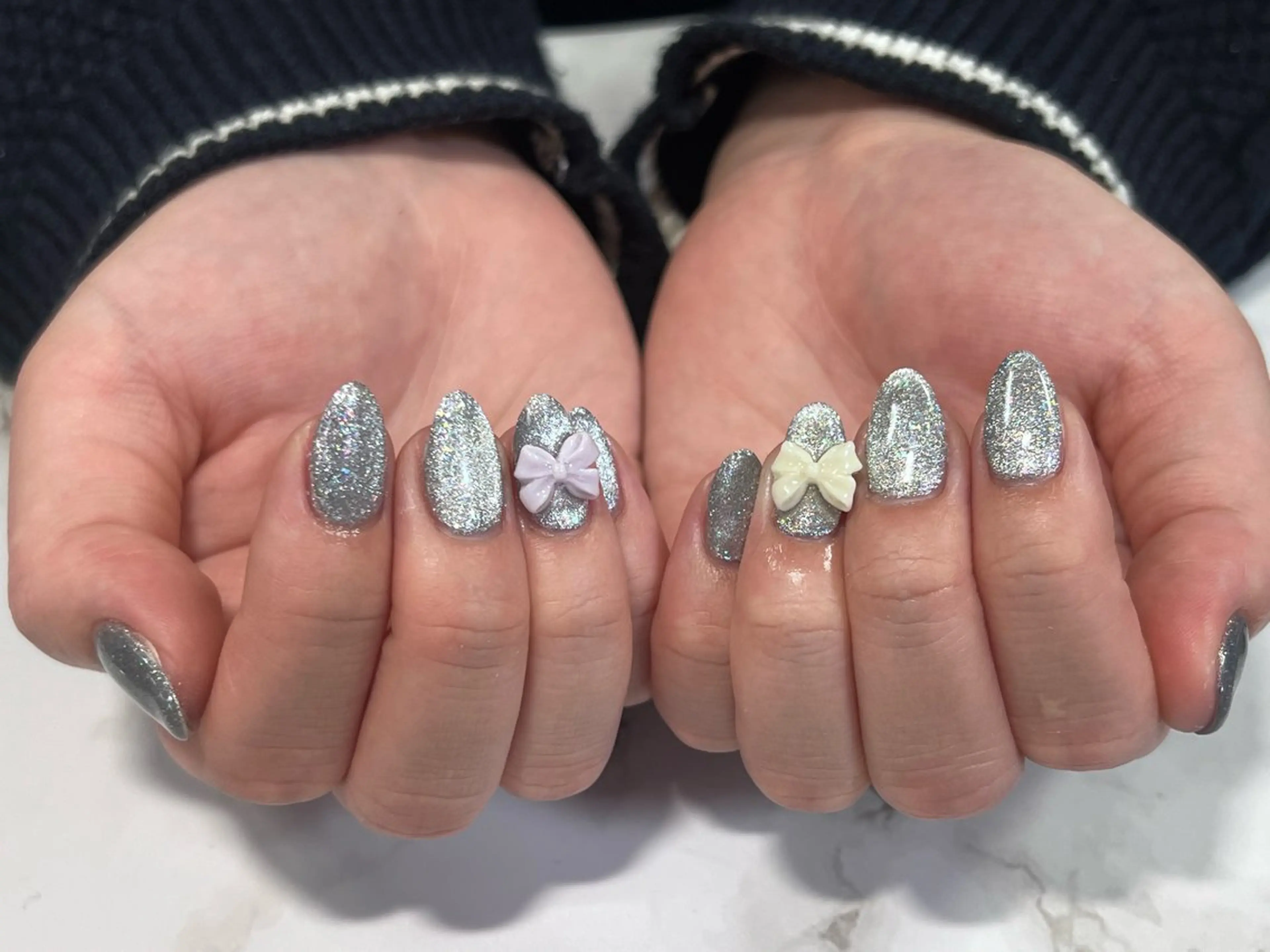 ネイル マグネットネイル リボン 自由が丘サロン AYAME💅のネイルデザイン