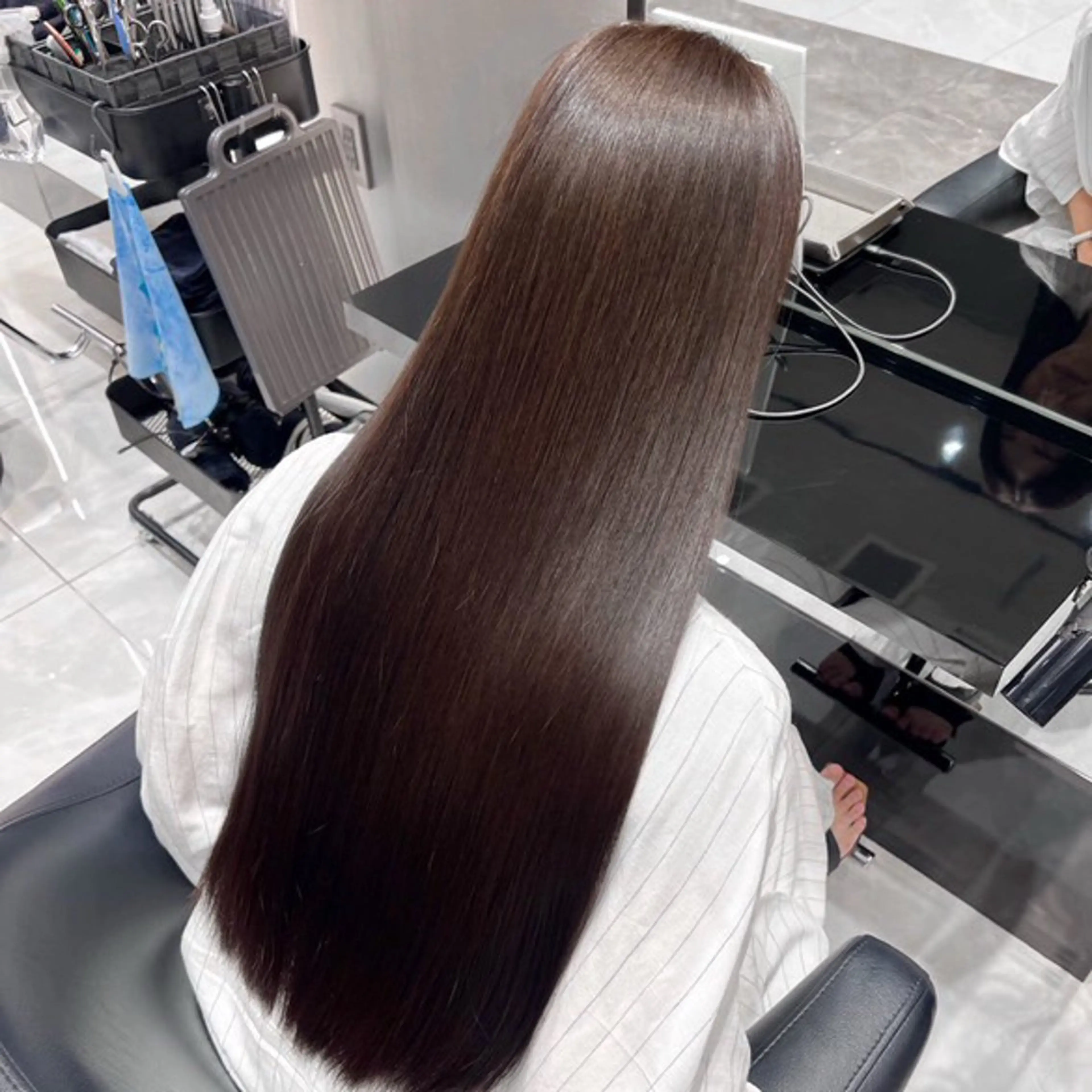 ロング 縮毛矯正 REN .のヘアスタイル