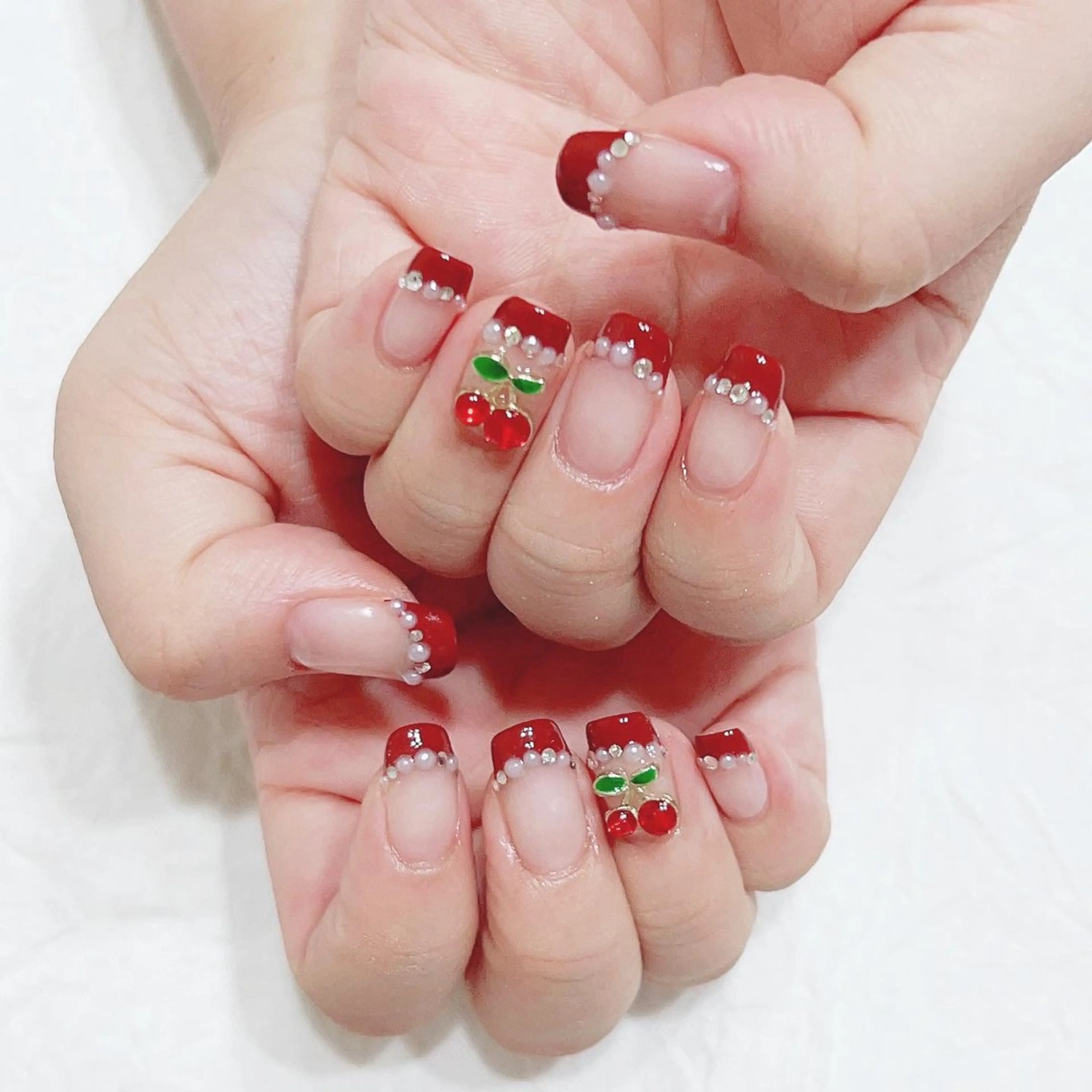 ネイル ボルドー フレンチネイル ストーンネイル ハンドネイル peaberry nailのネイルデザイン
