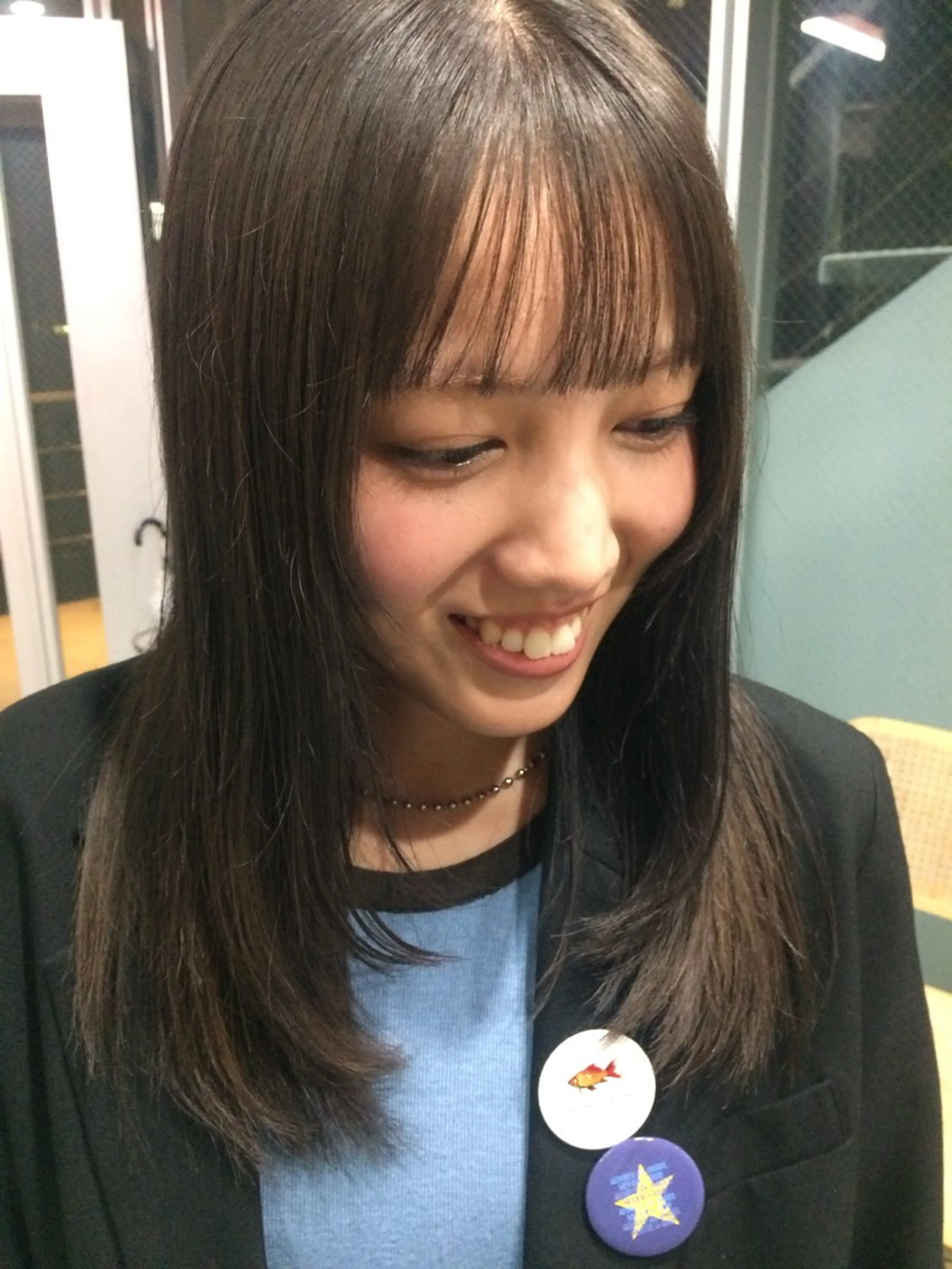 ミディアム 顔周りカット レイヤーカット 杏 華のヘアスタイル