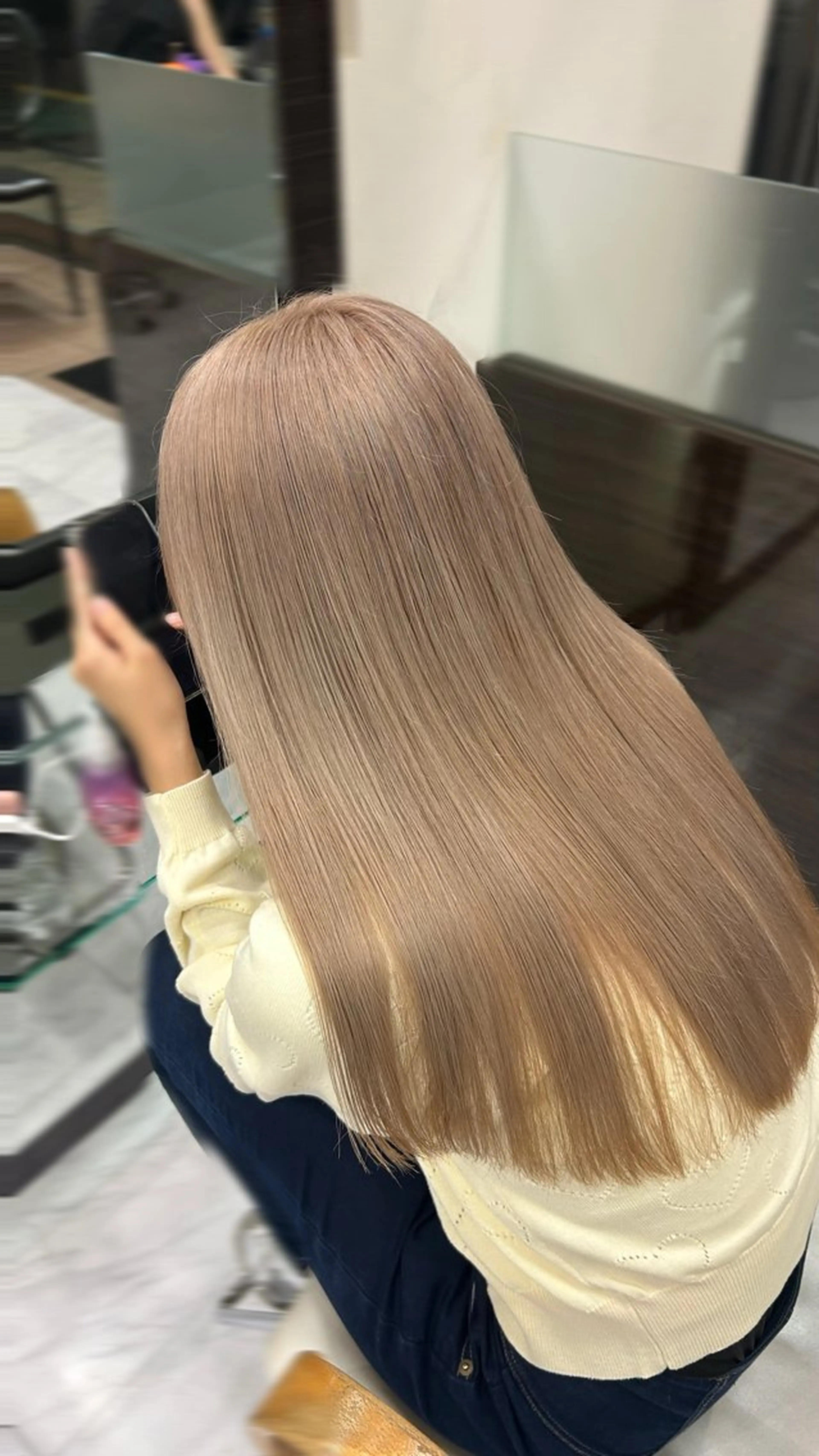 ロング カラー 🫧💞ハイトーン 瀧田 菜々花🦄🫧のヘアスタイル