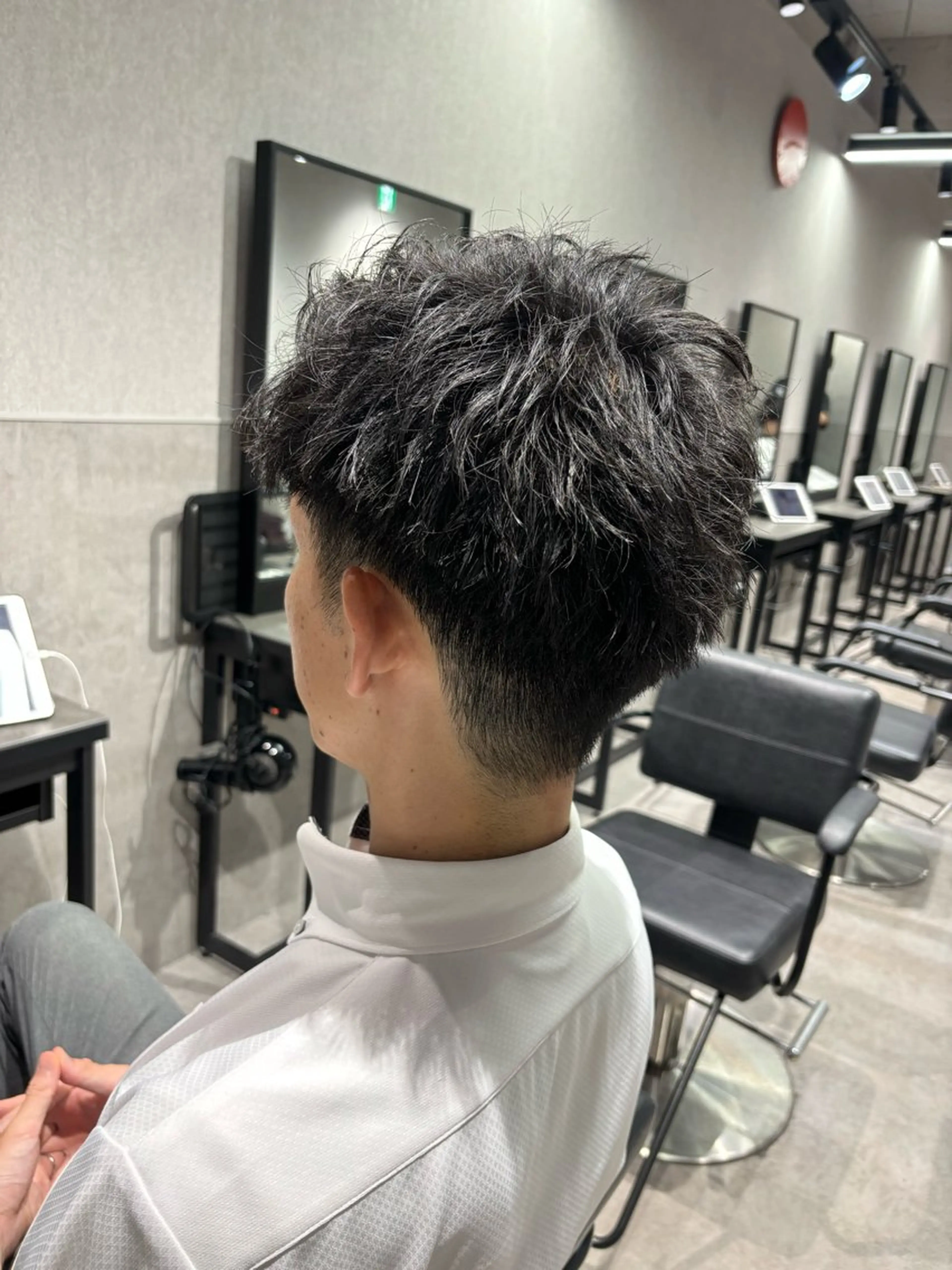 【 ❤️‍🔥ミニモ期間限定❤️‍🔥 】 骨格補正メンズカット⚡️＋ 自宅用シャンプー250mL付き 🧴💫の写真