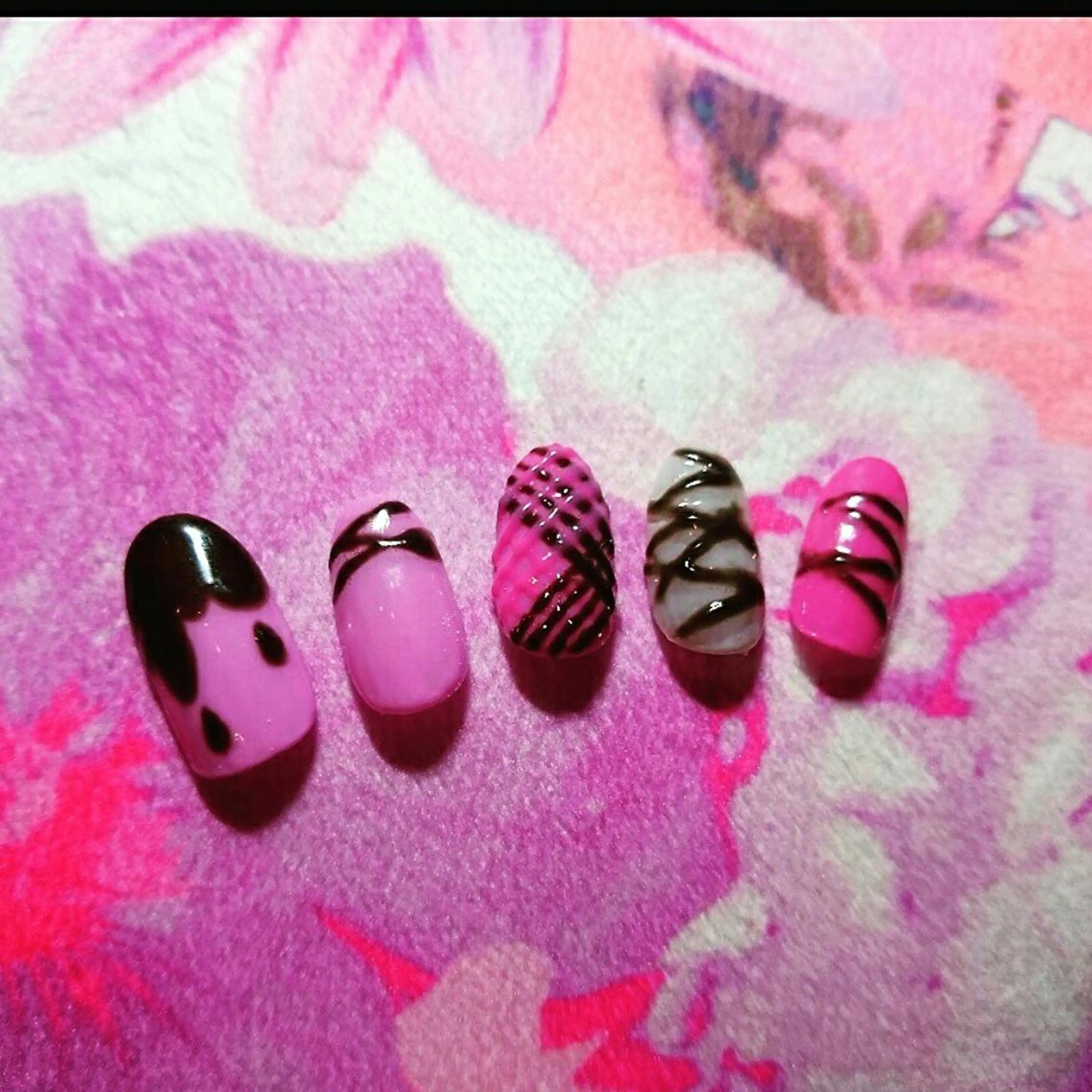 ネイル バレンタイン JEWEL nailのネイルデザイン