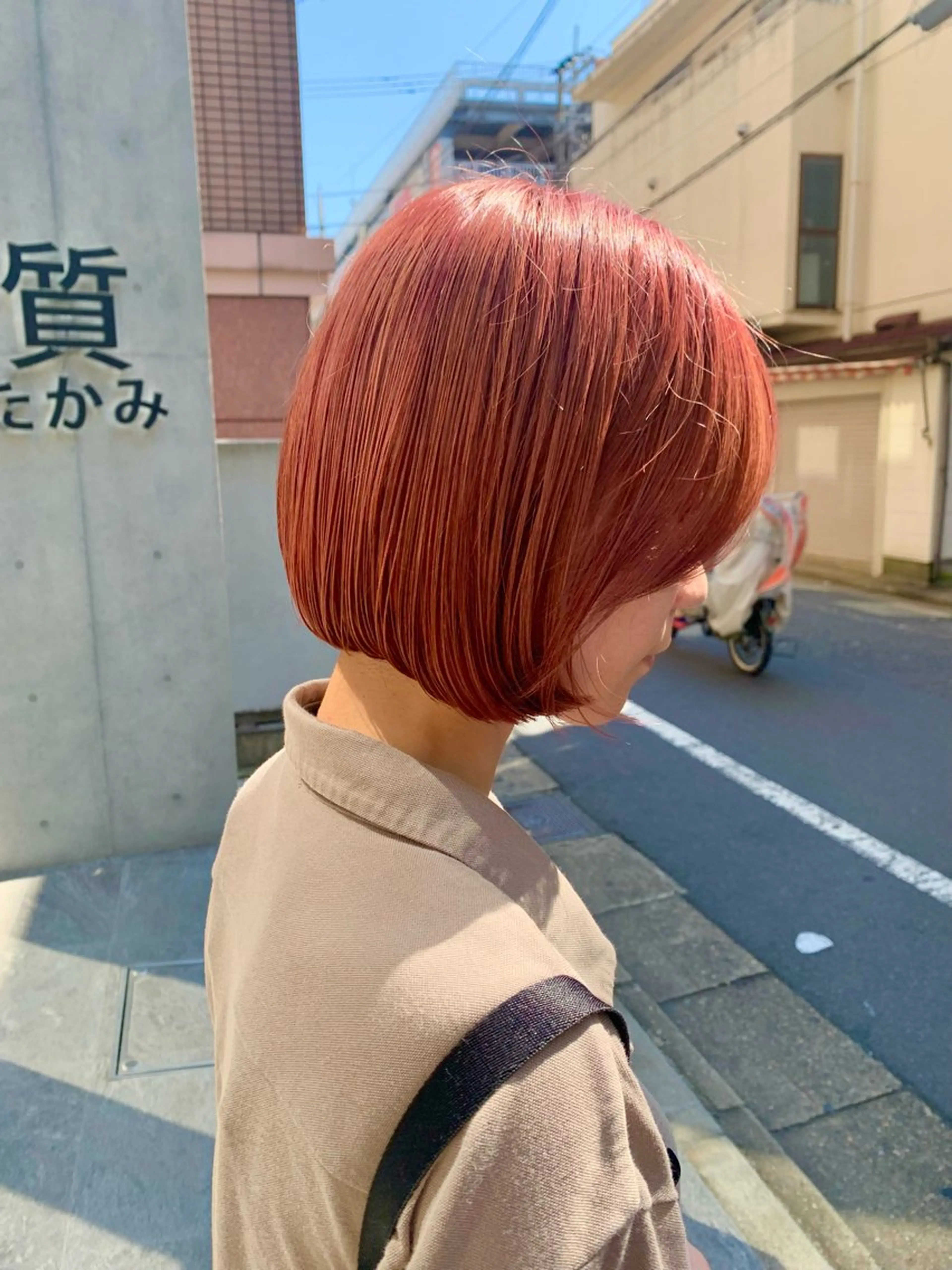 ミディアム カラー ヘアカラー ルーツカラー/ レイヤーカット/井川のヘアスタイル