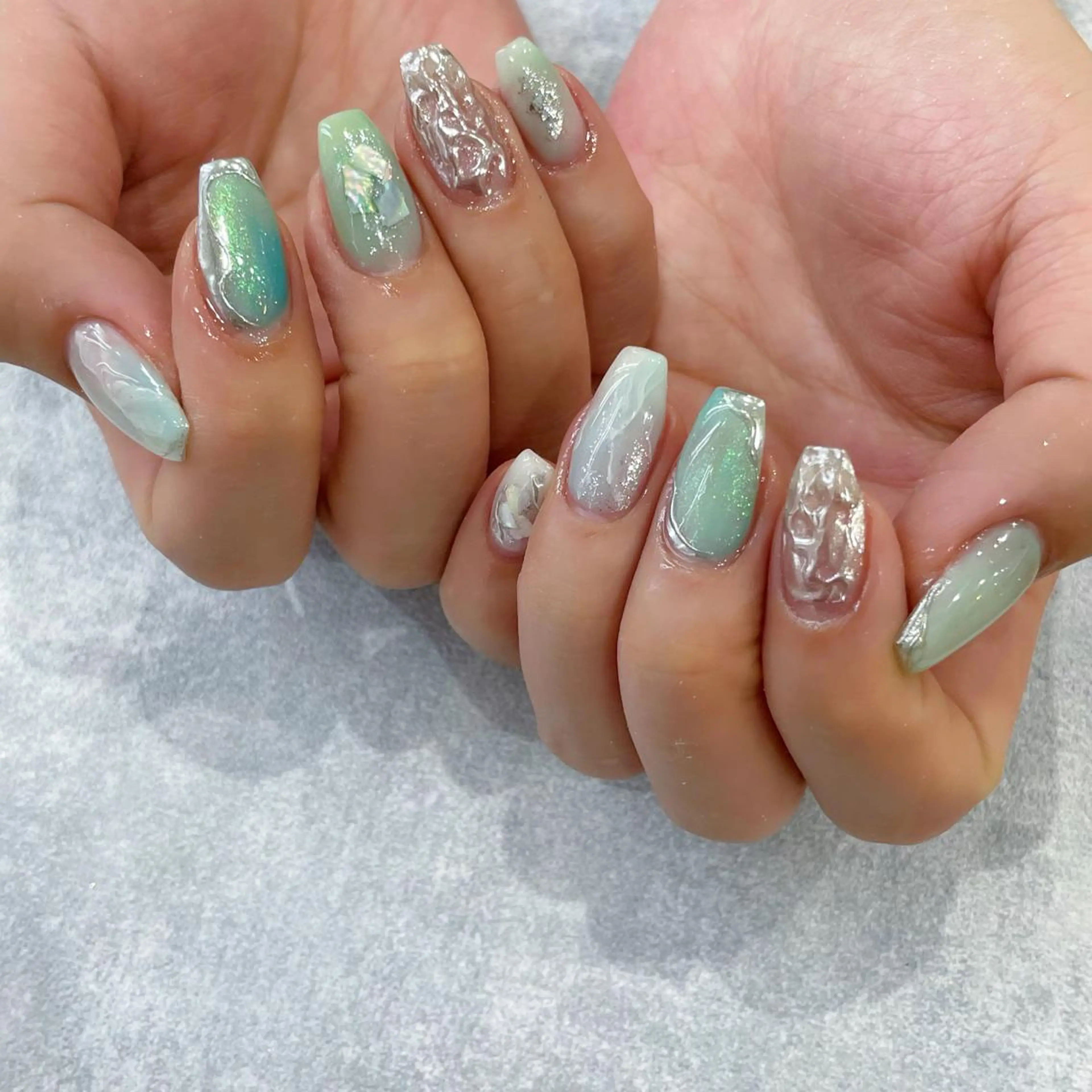 ネイル ニュアンスネイル 春ネイル Rediant Salonのネイルデザイン