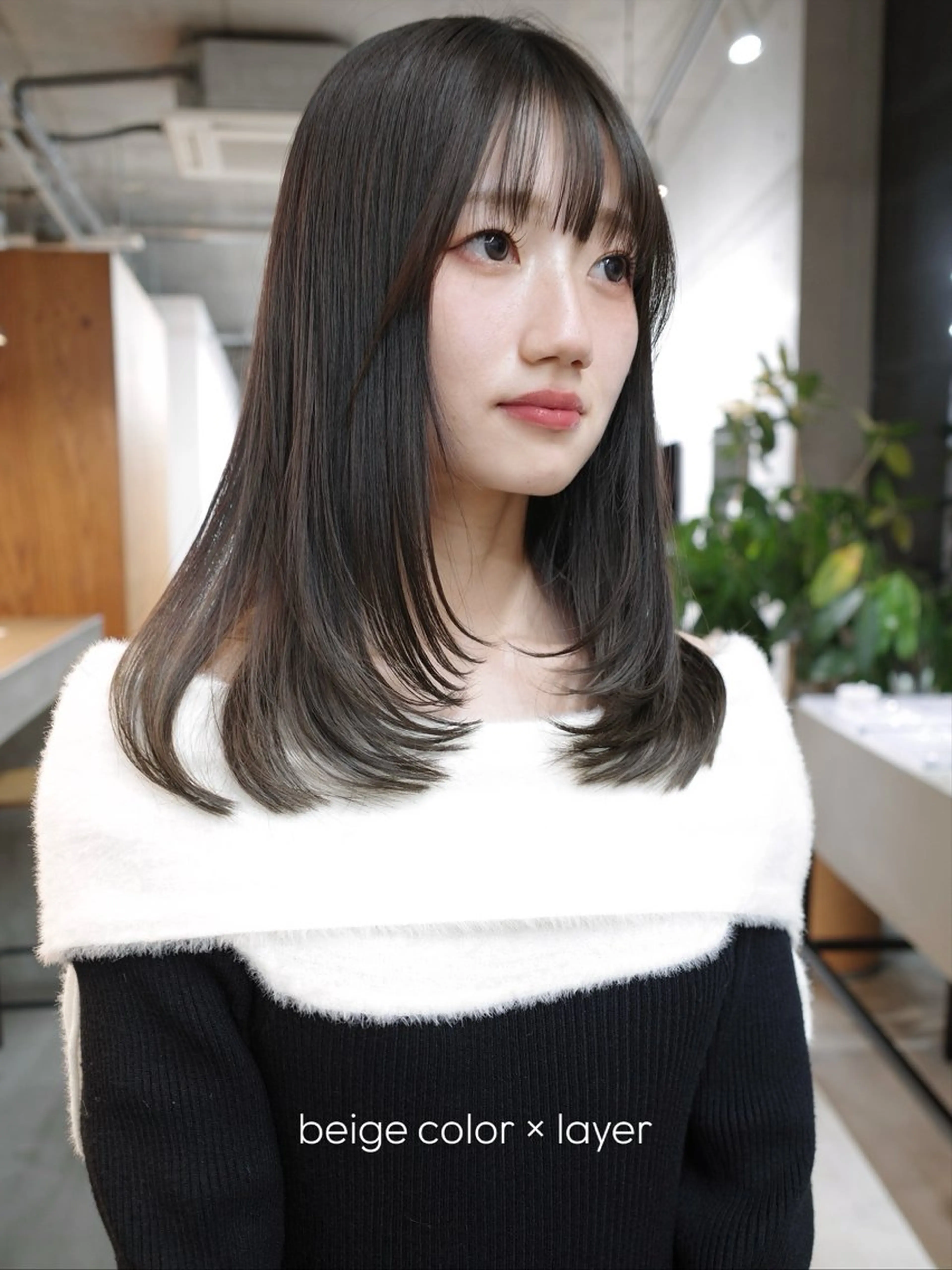 ミディアム レイヤーカット カット ヘアカラー son hair所属・葉 /透明感カラーのヘアスタイル