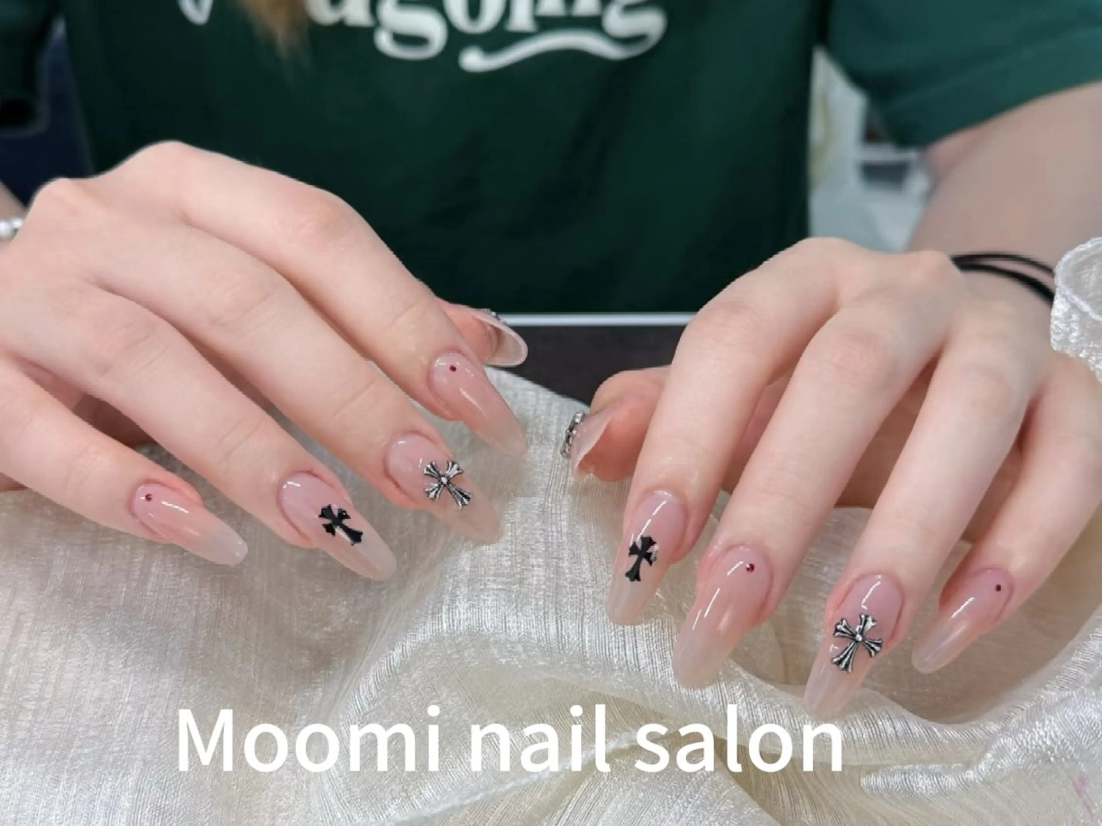 ロング ハンドネイル Moomi あずりのネイルデザイン