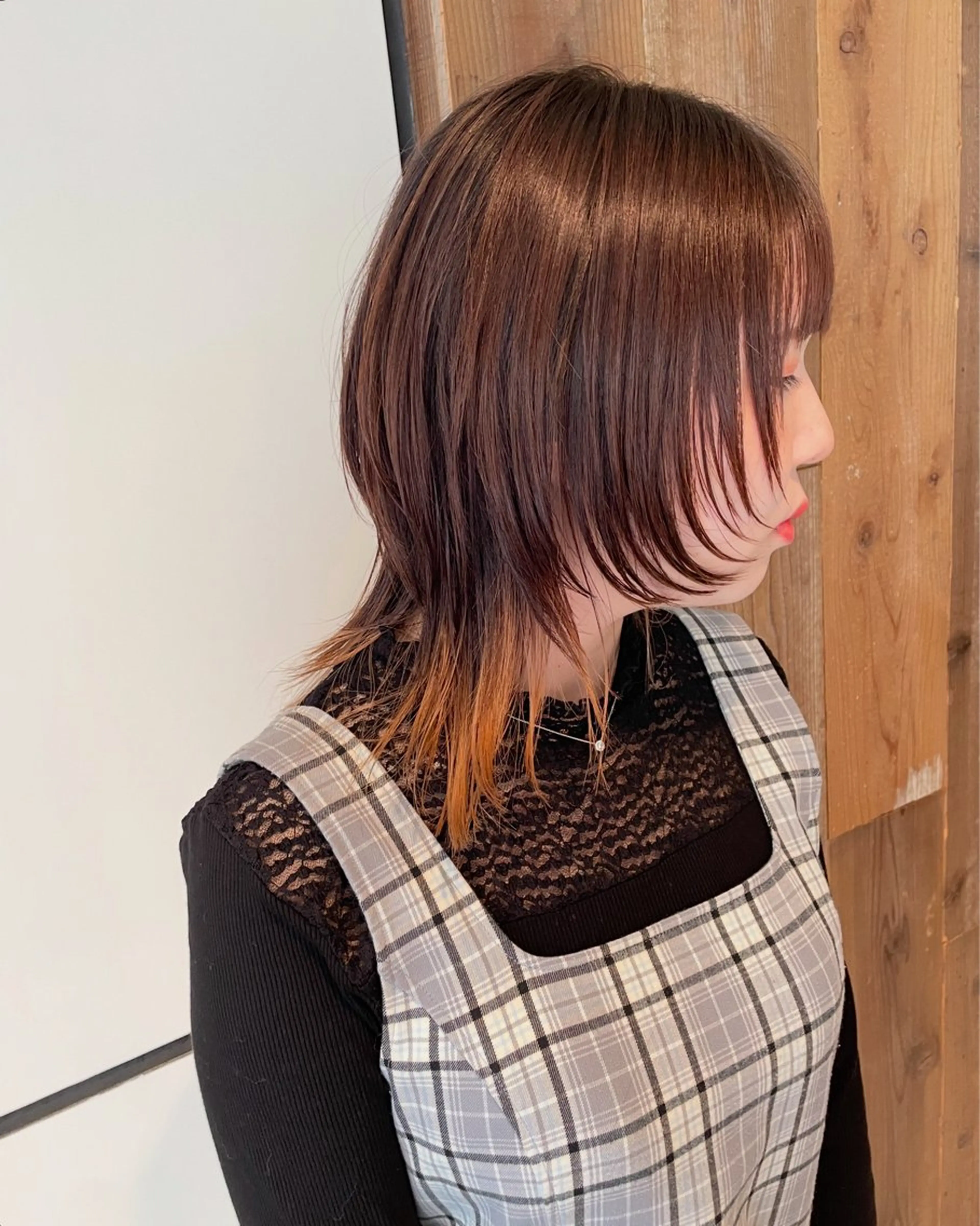 ミディアム カラー レイヤーカット ウルフカット カット トリートメント 透け感カラー🫧 加納トモヒロのヘアスタイル