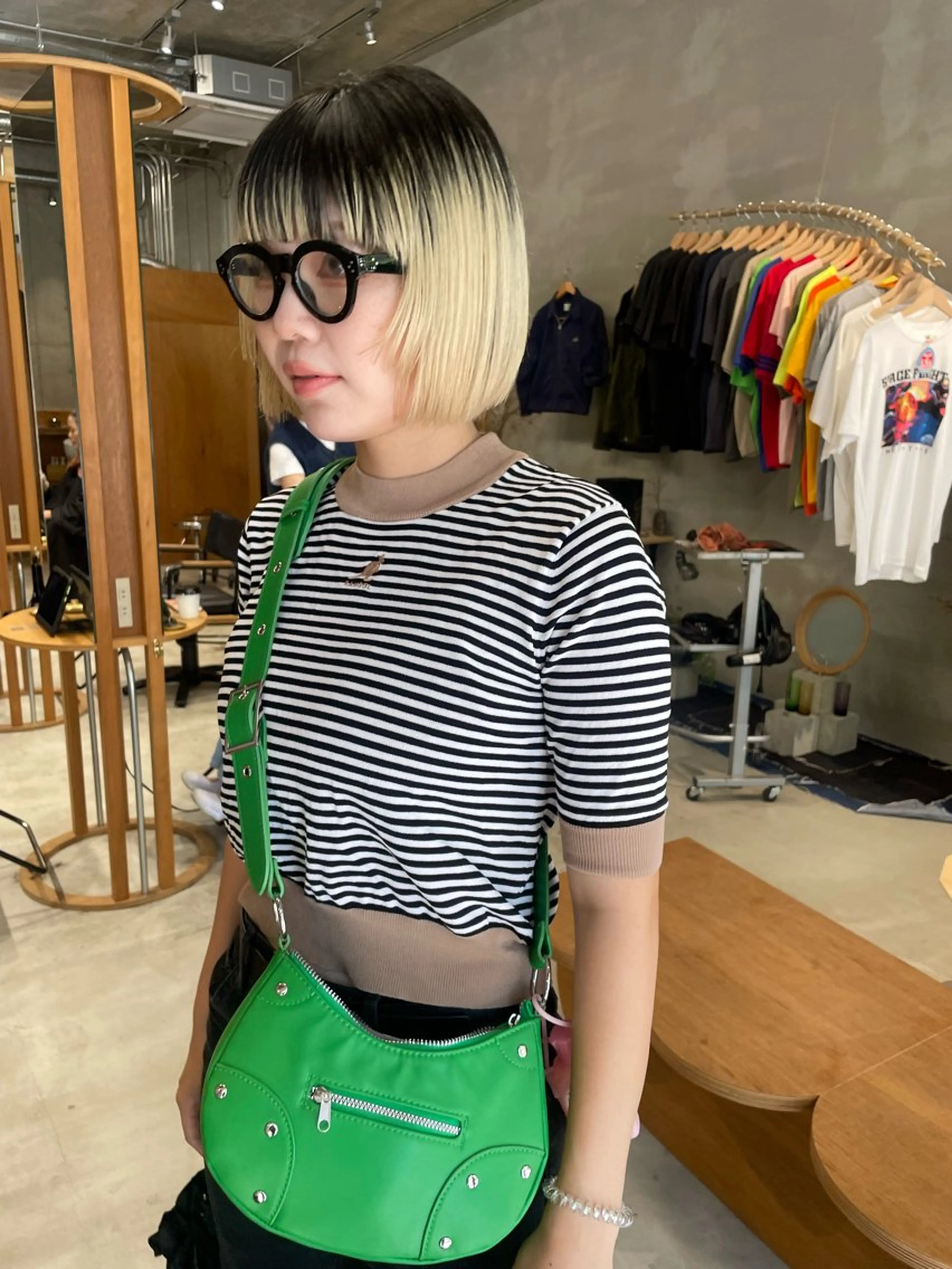 ミディアム wewe: momoeのヘアスタイル