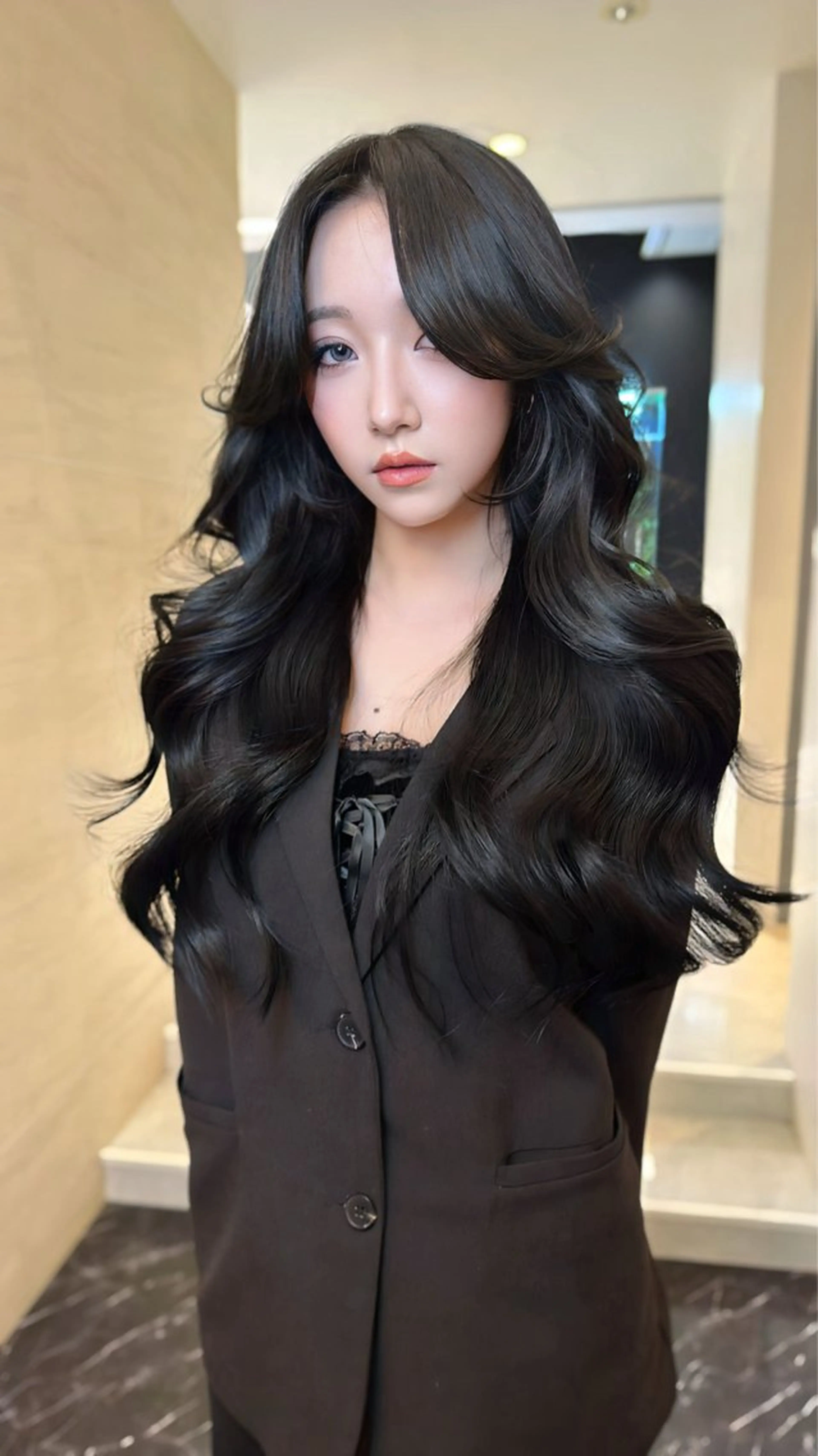 ロング カット ヘアカラー 中韓🇨🇳🇰🇷 🤍TAKAHIROのヘアスタイル