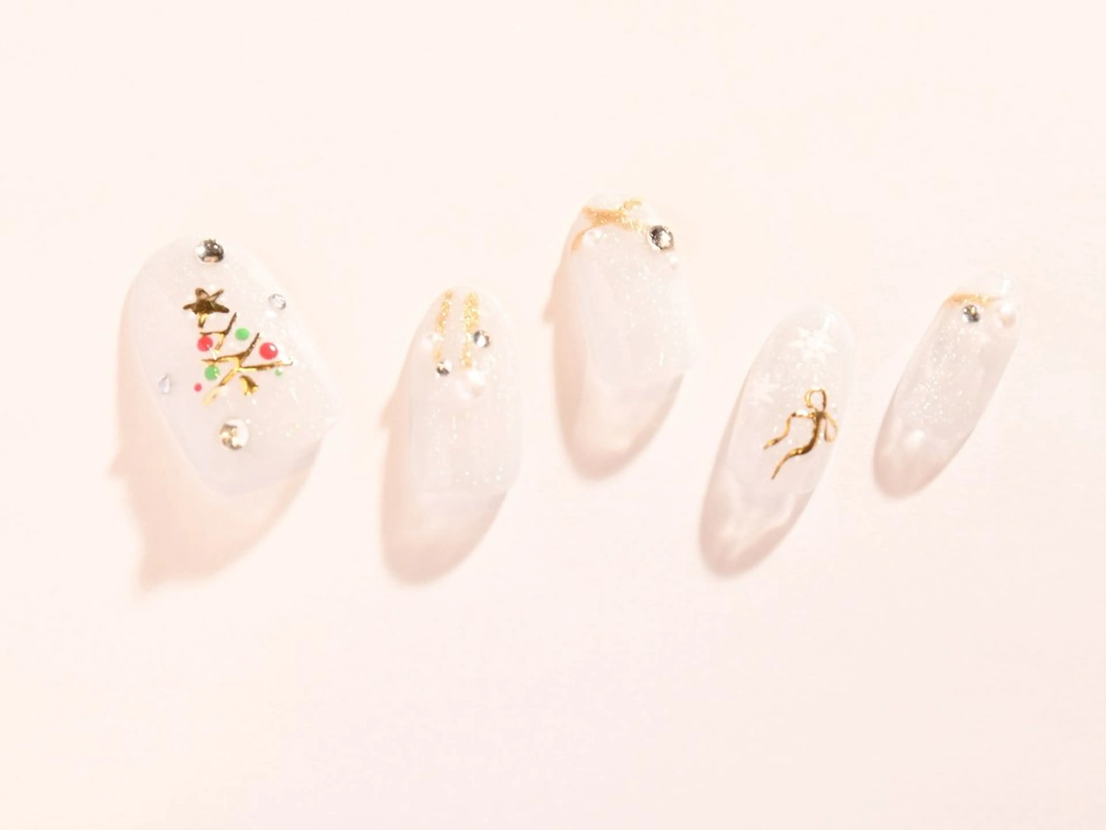 ネイル Tiary Nail Fのネイルデザイン