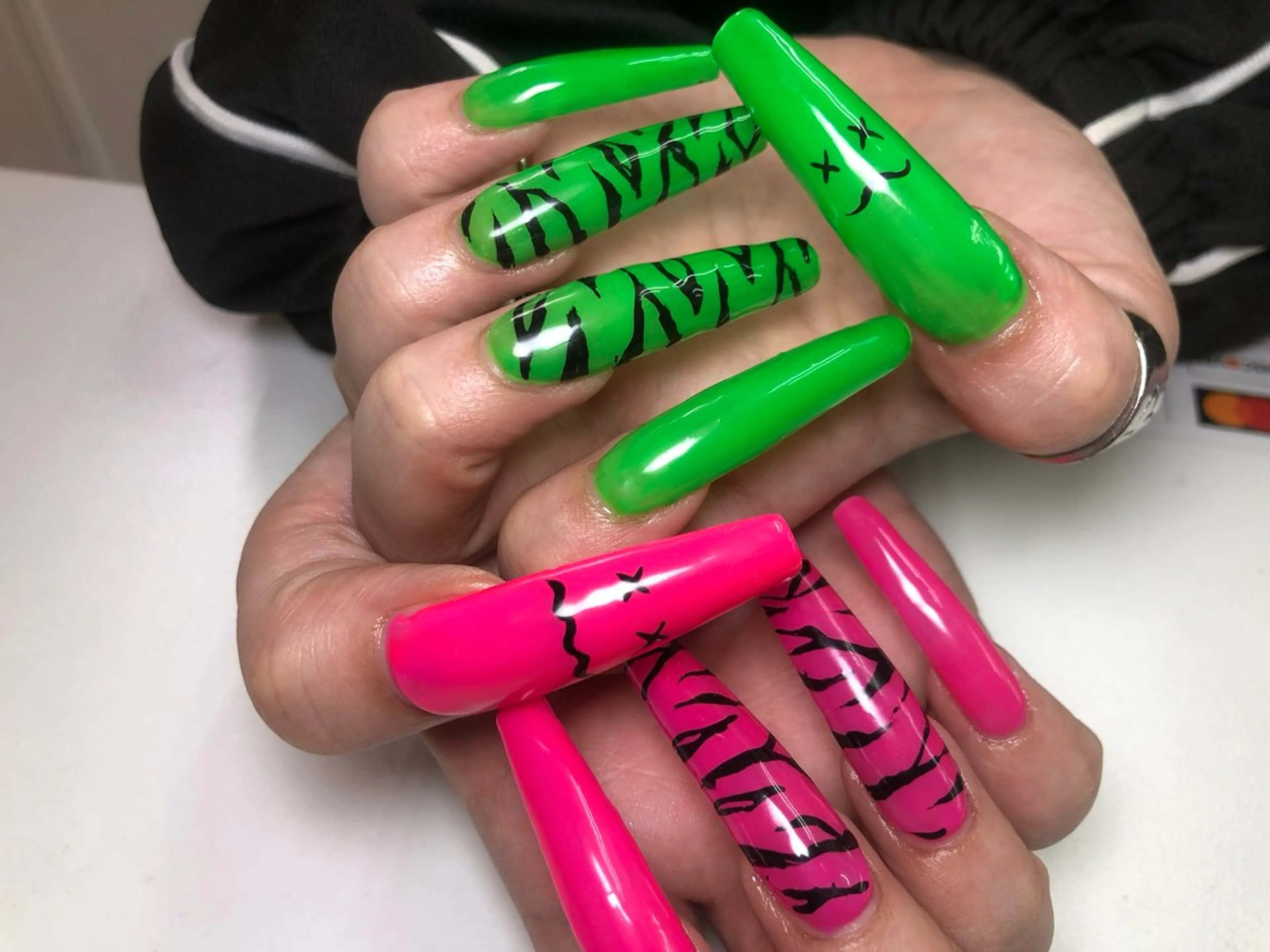 ネイル ハンドネイル MARUCHU SAE👽のネイルデザイン