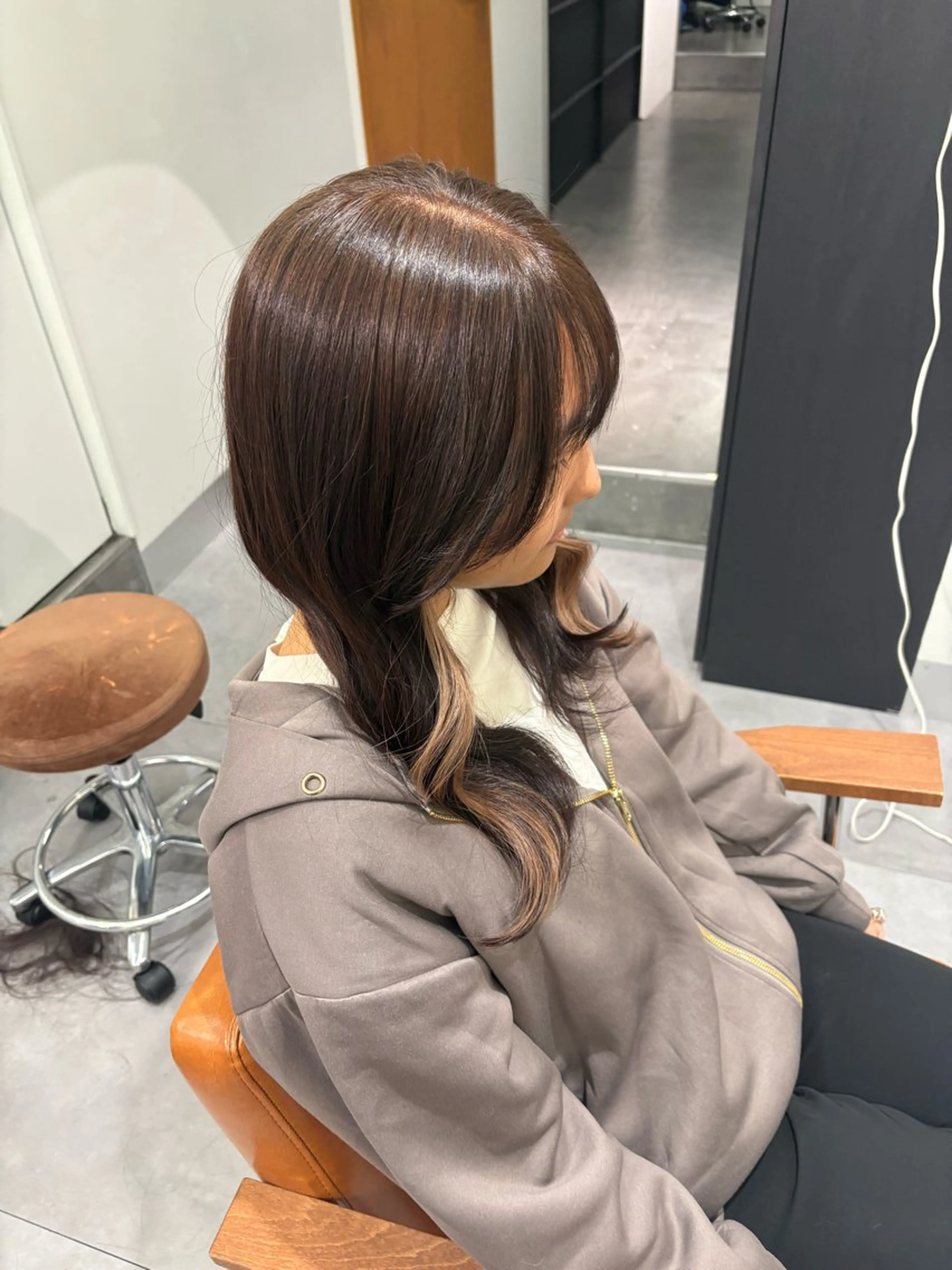 ロング カラー 加藤 麻夢のヘアスタイル