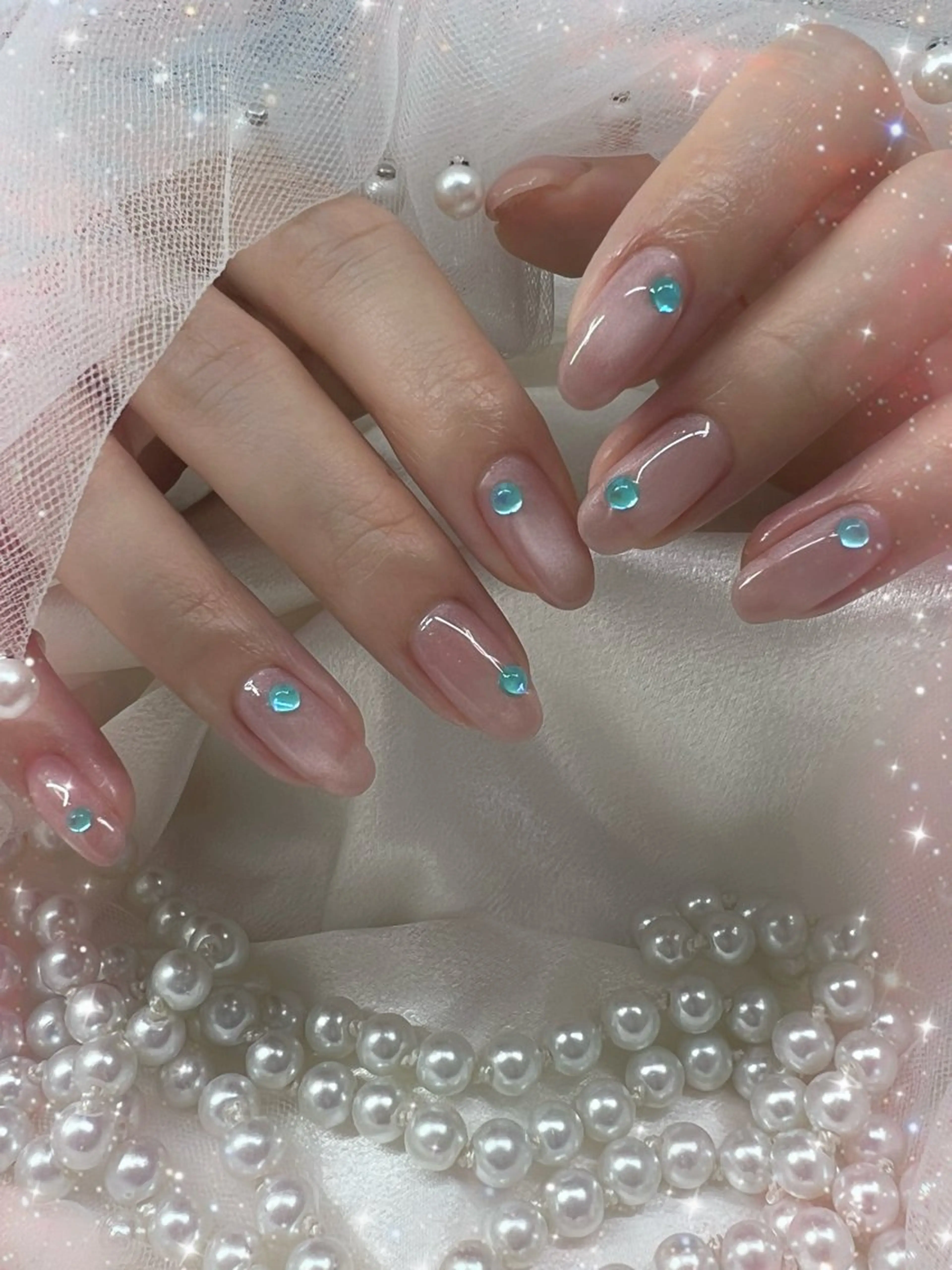 ネイル チークネイル フレンチネイル ガーリー グラデーション マグネットネイル ハンドネイル ハンドケア Chill Nailsalonのネイルデザイン