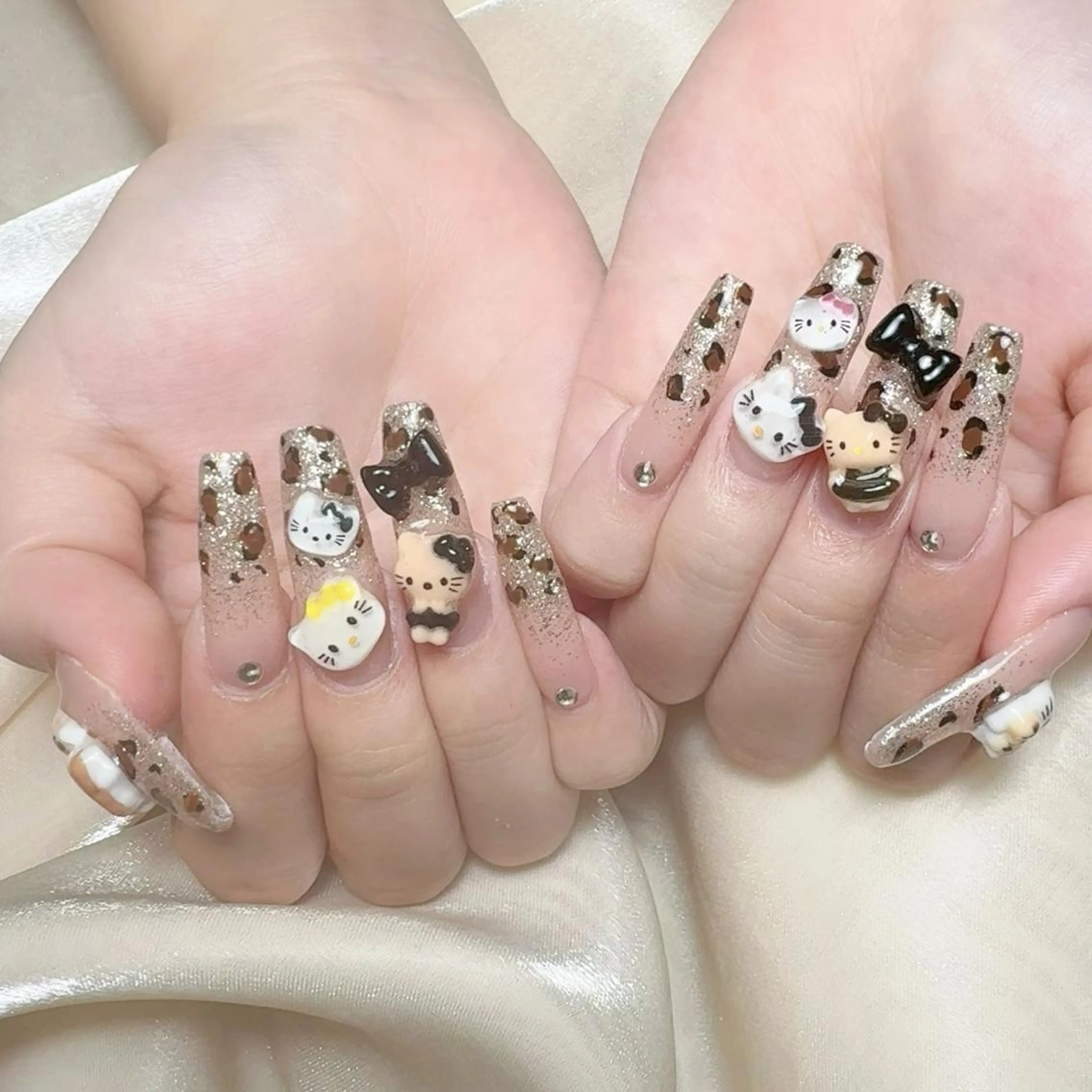 ネイル 持ち込み ハンドネイル Nail salon 木にいるのネイルデザイン