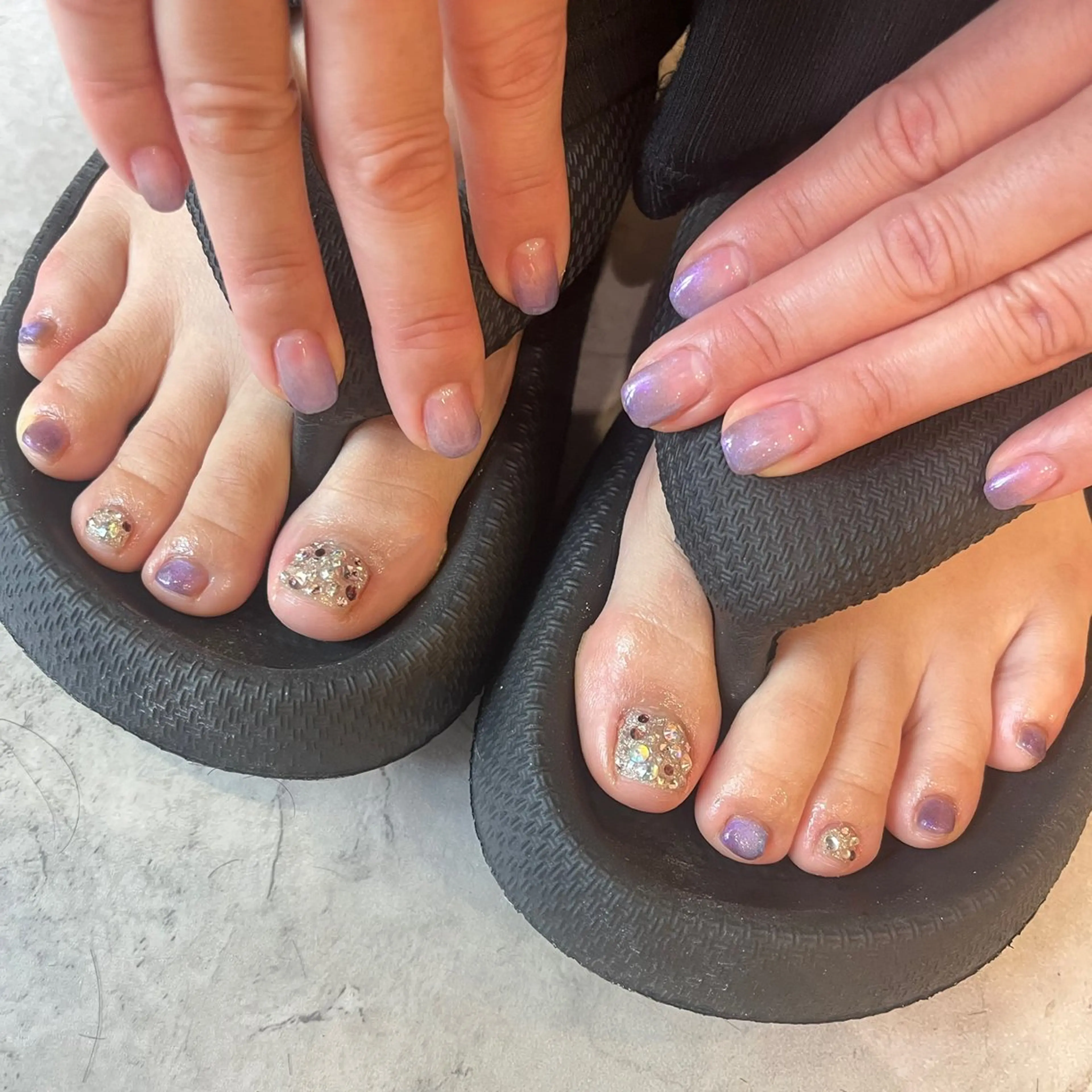 ネイル フットネイル kurogi nanakaのマツエク・マツパデザイン