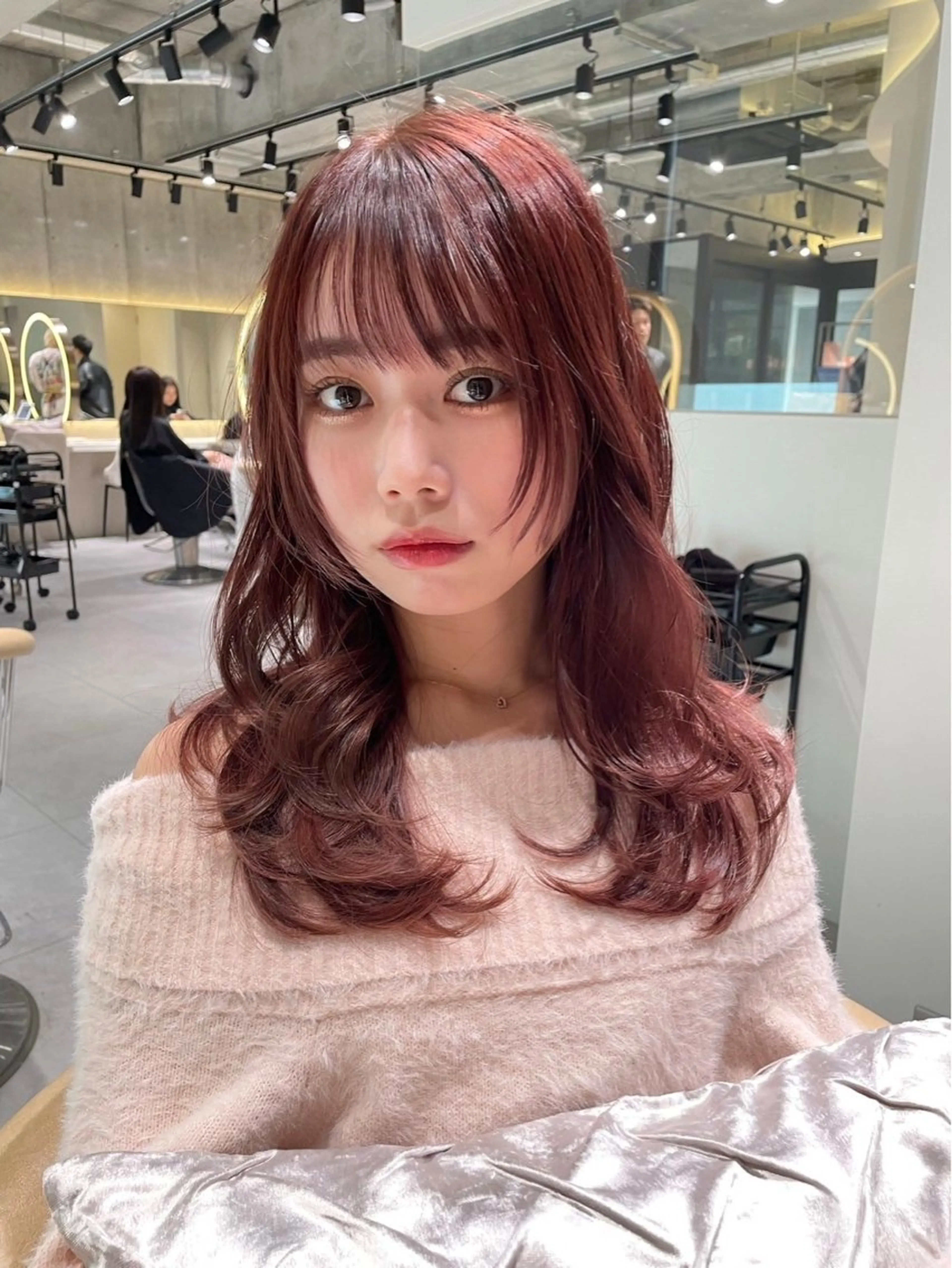 セミロング カラー トリートメント 韓国🇰🇷レイヤー 透明感/秀瑛🩶のヘアスタイル