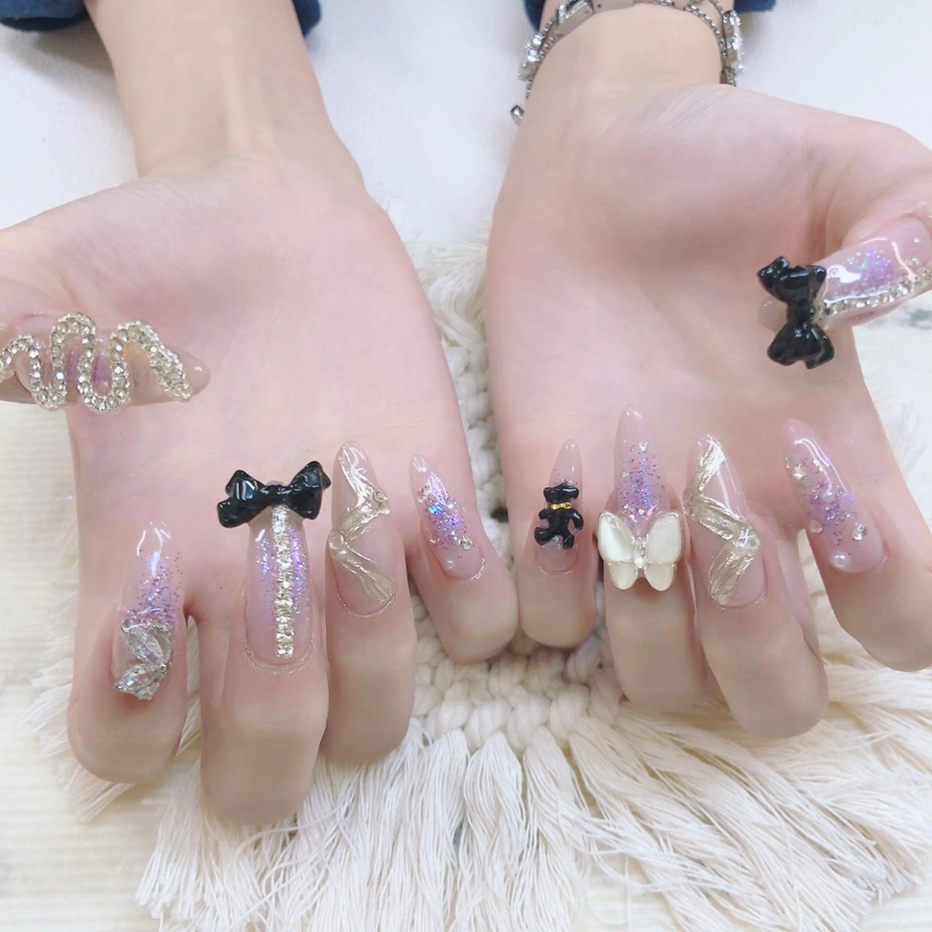 ネイル 🦋 MiKi 🦋 ネイルサロンのネイルデザイン