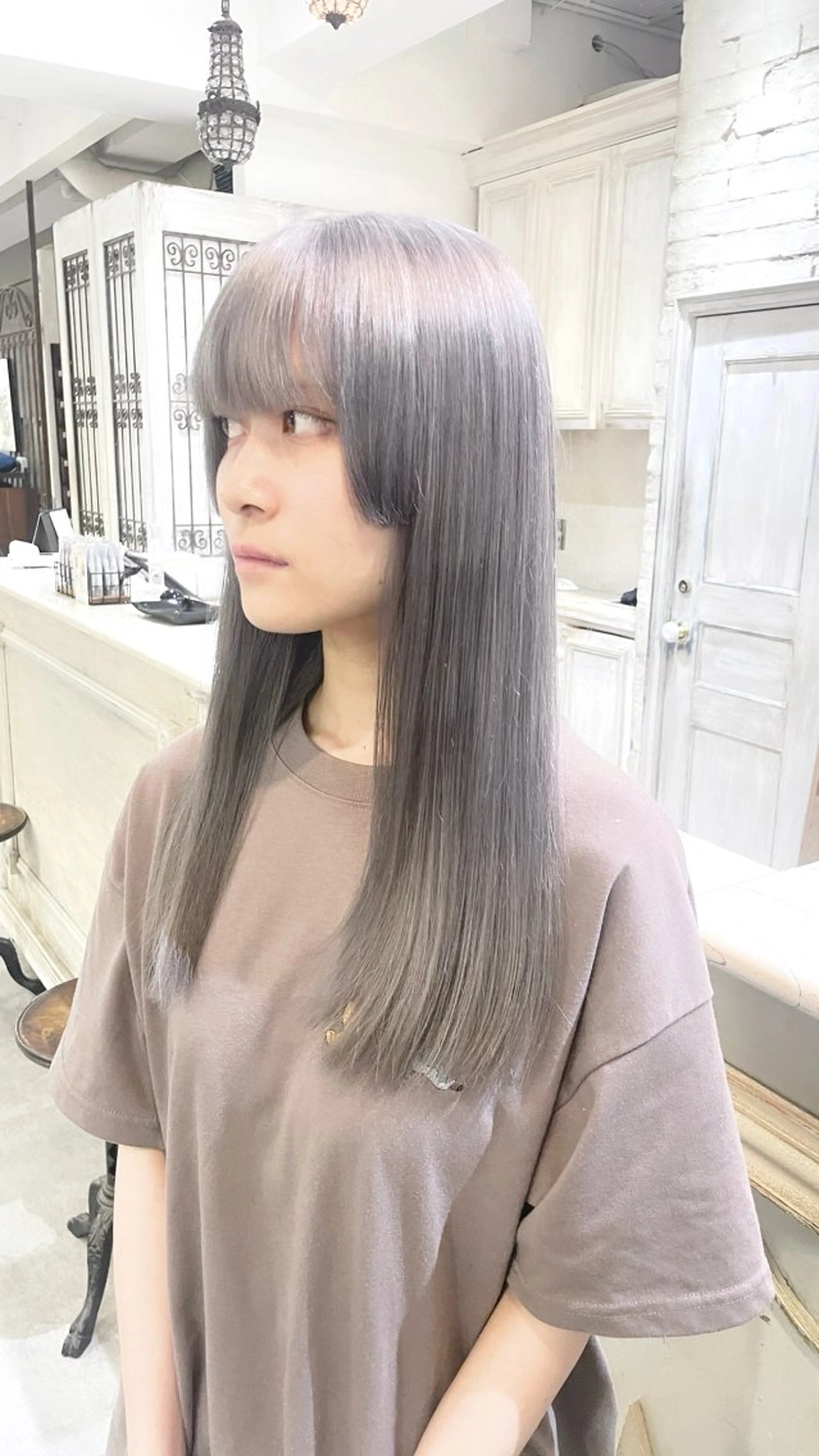 ロング ブリーチ＆縮毛矯正 🧸ともき🧸のヘアスタイル