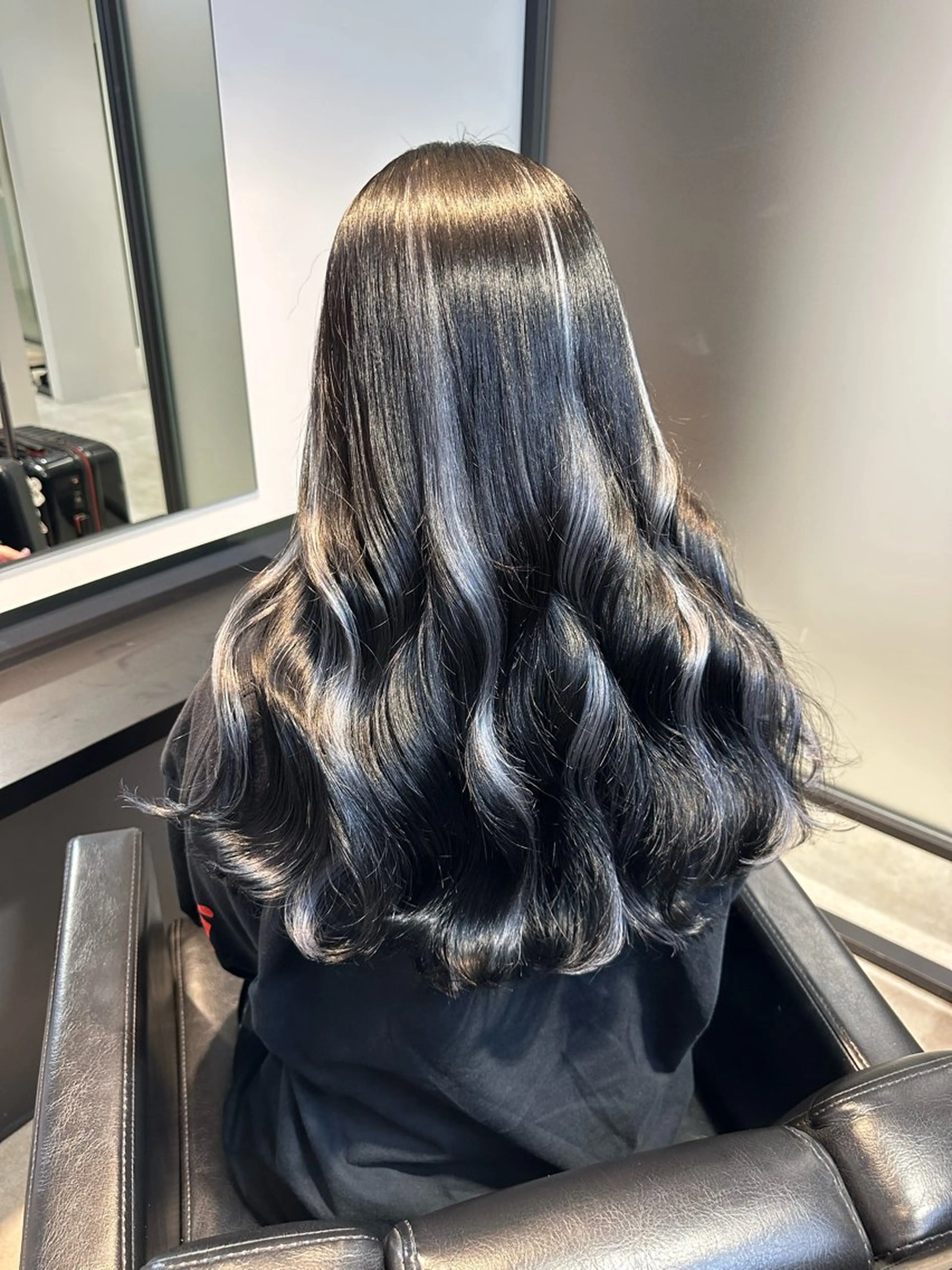 ロング カラー ヘアカラー エクステ EGO Top stylistのヘアスタイル