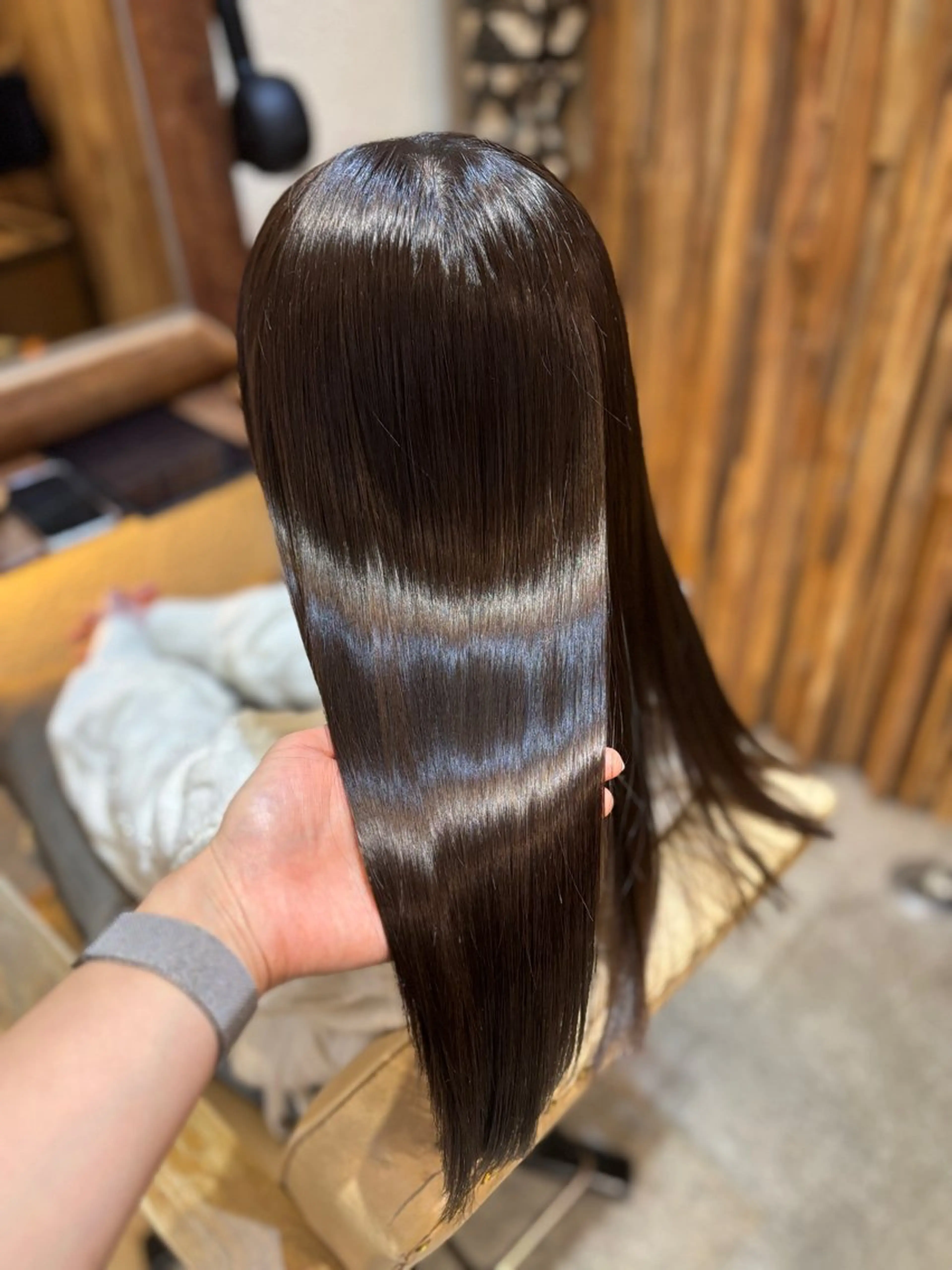 セミロング カット ヘアカラー トリートメント ヘッドスパ putri店長 和田鈴采のヘアスタイル