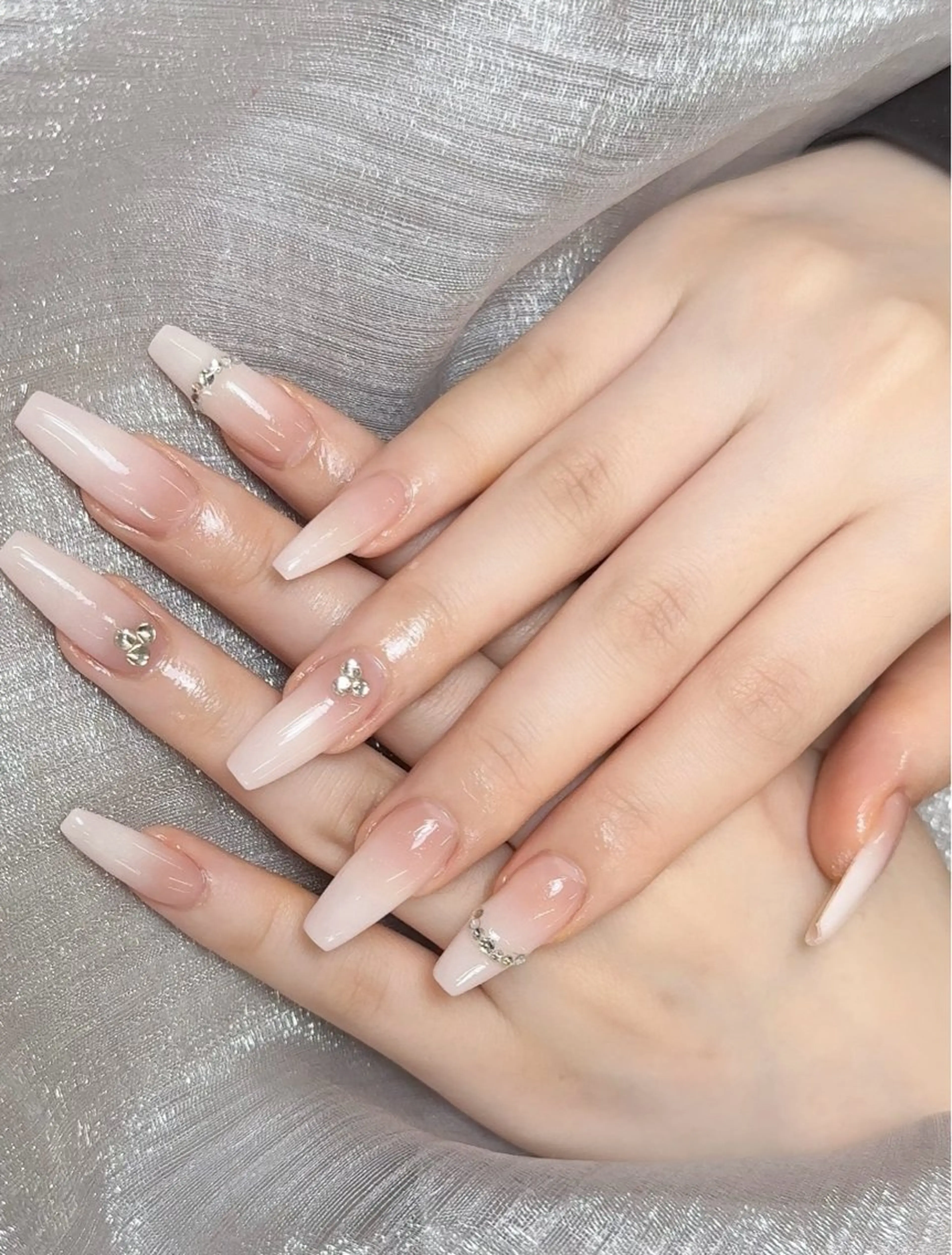 ネイル オーロラネイル べっ甲ネイル ブルー チークネイル フットネイル ハンドネイル ハンドケア For you. Nail Salonのネイルデザイン