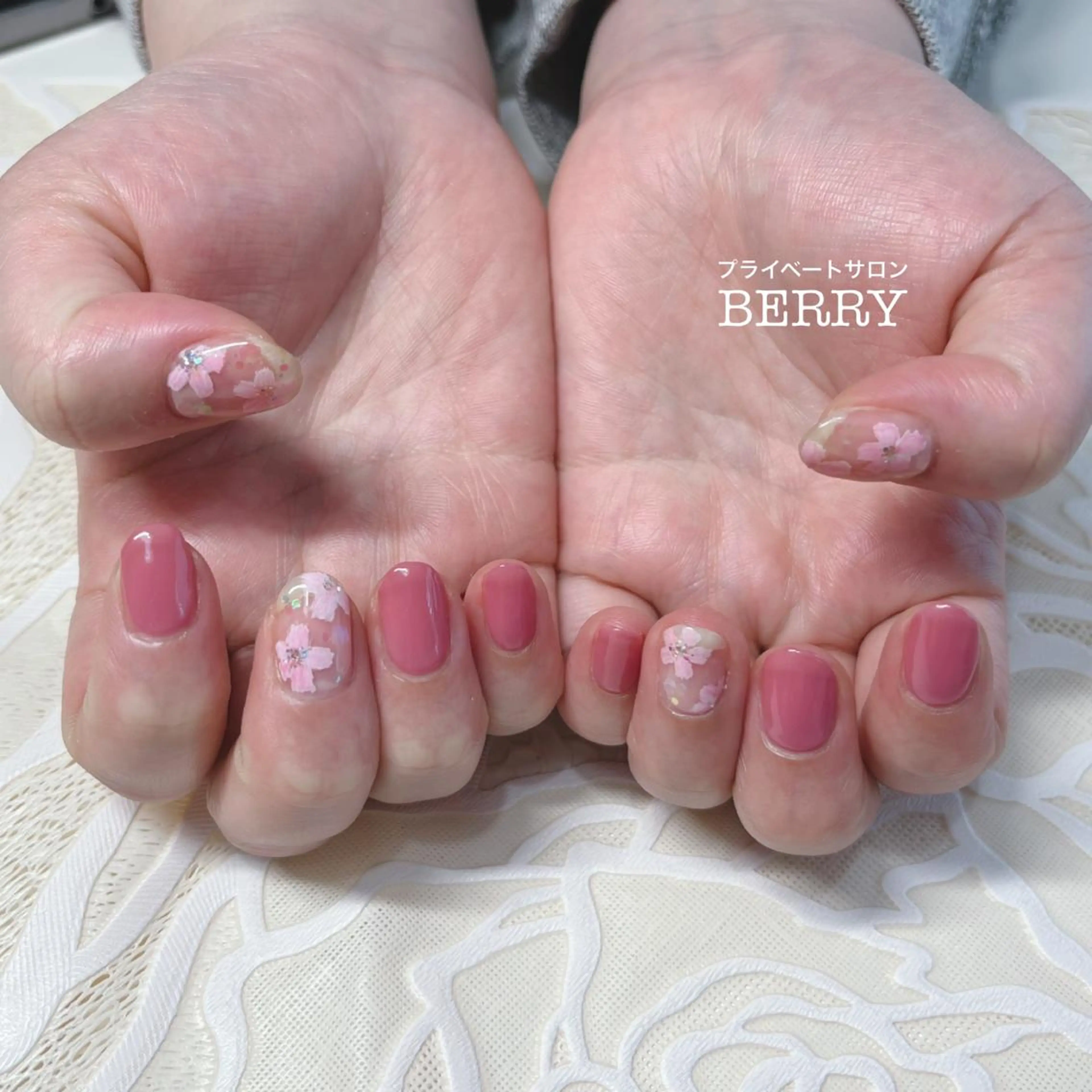 ネイル 入学式 ワンカラーネイル 春ネイル ハンドネイル プライベートサロン BERRY所属・プライベートサロン BERRYのエステ・リラクイメージ