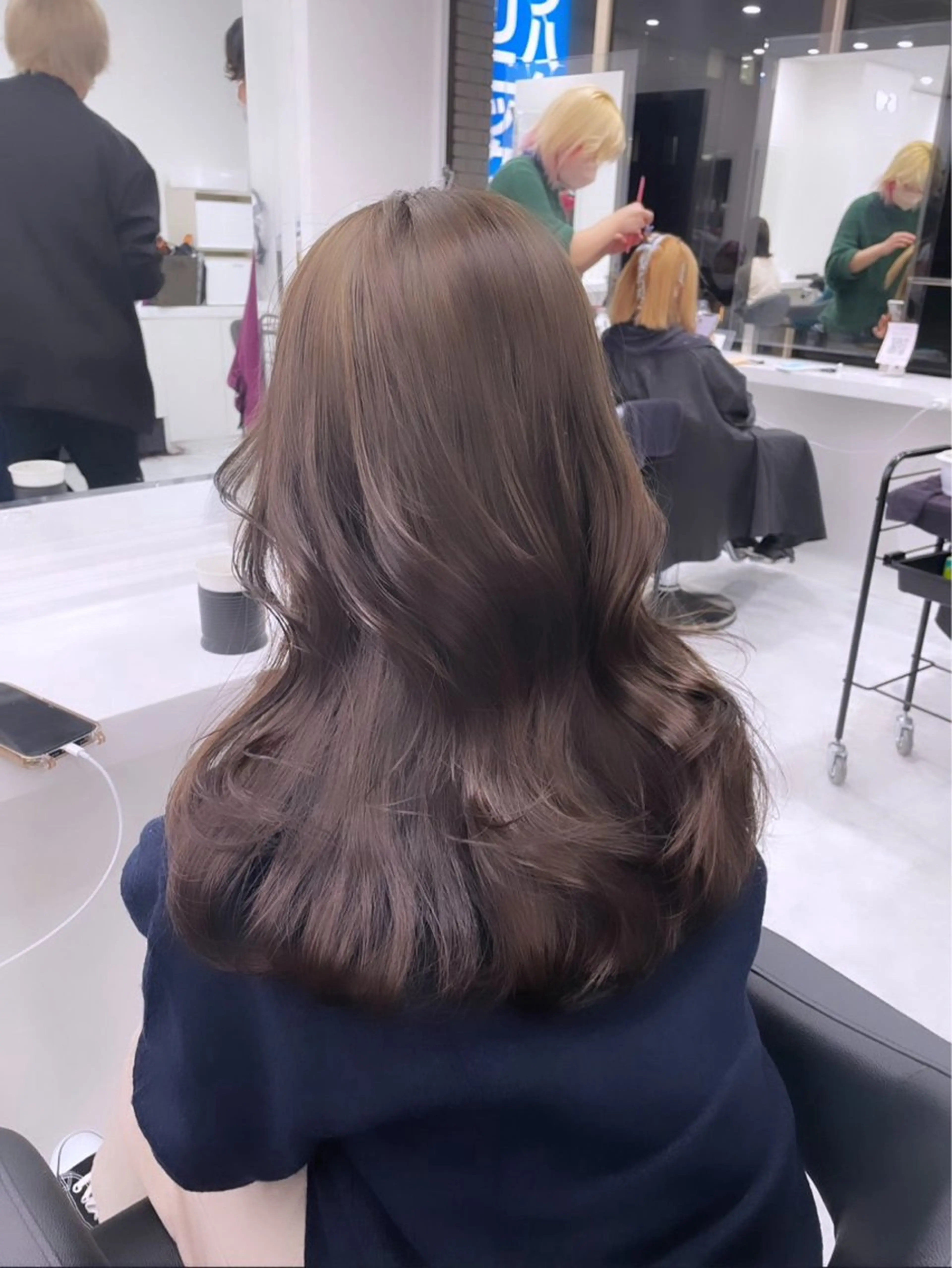 セミロング カラー ヘアカラー トリートメント ヘアセット 渋谷指名1位💖 カラーの達人❣️のヘアスタイル