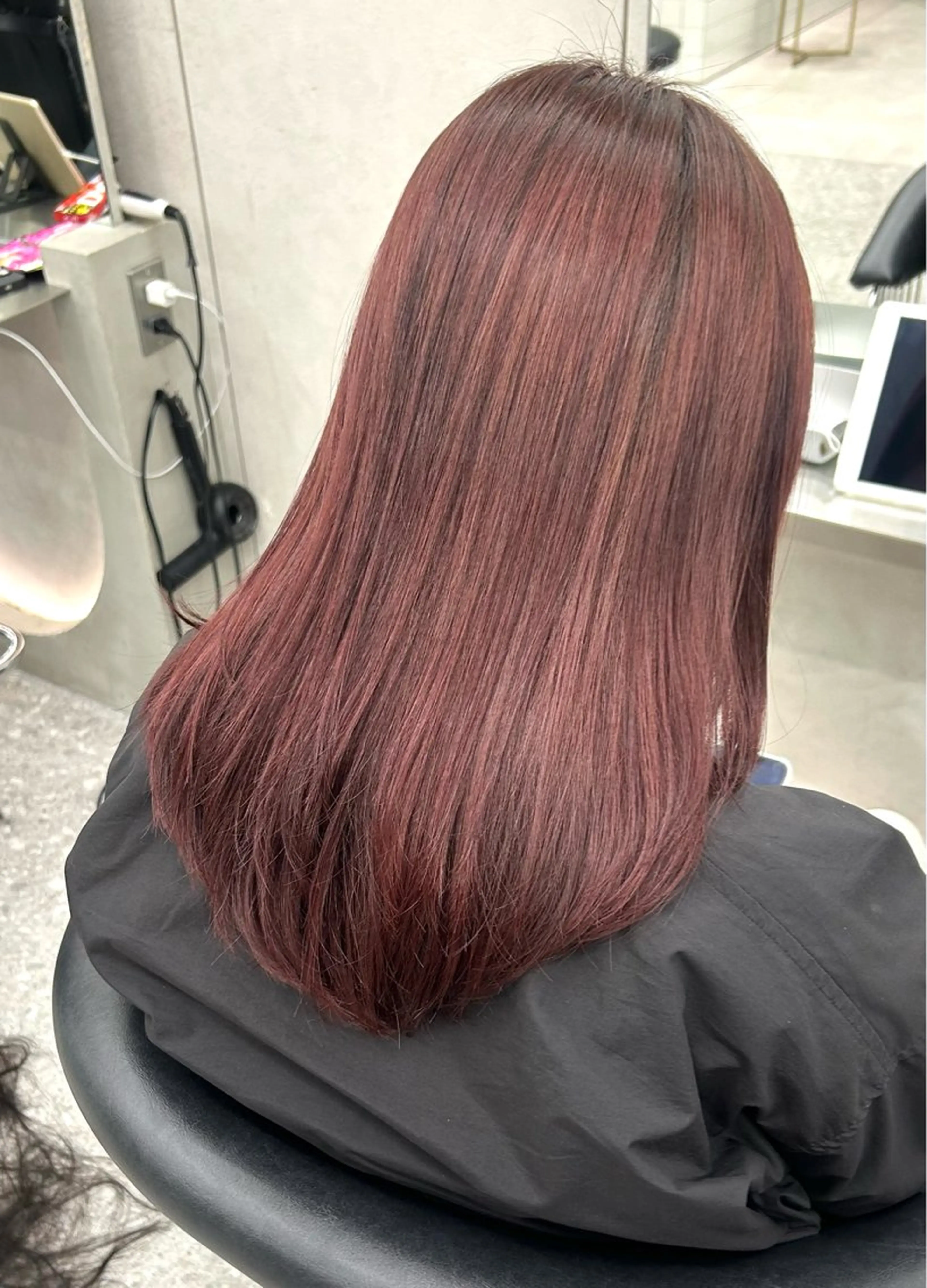 ミディアム カラー ヘアアレンジ カット ヘアカラー ふみか🎀 ベージュカラーのヘアスタイル