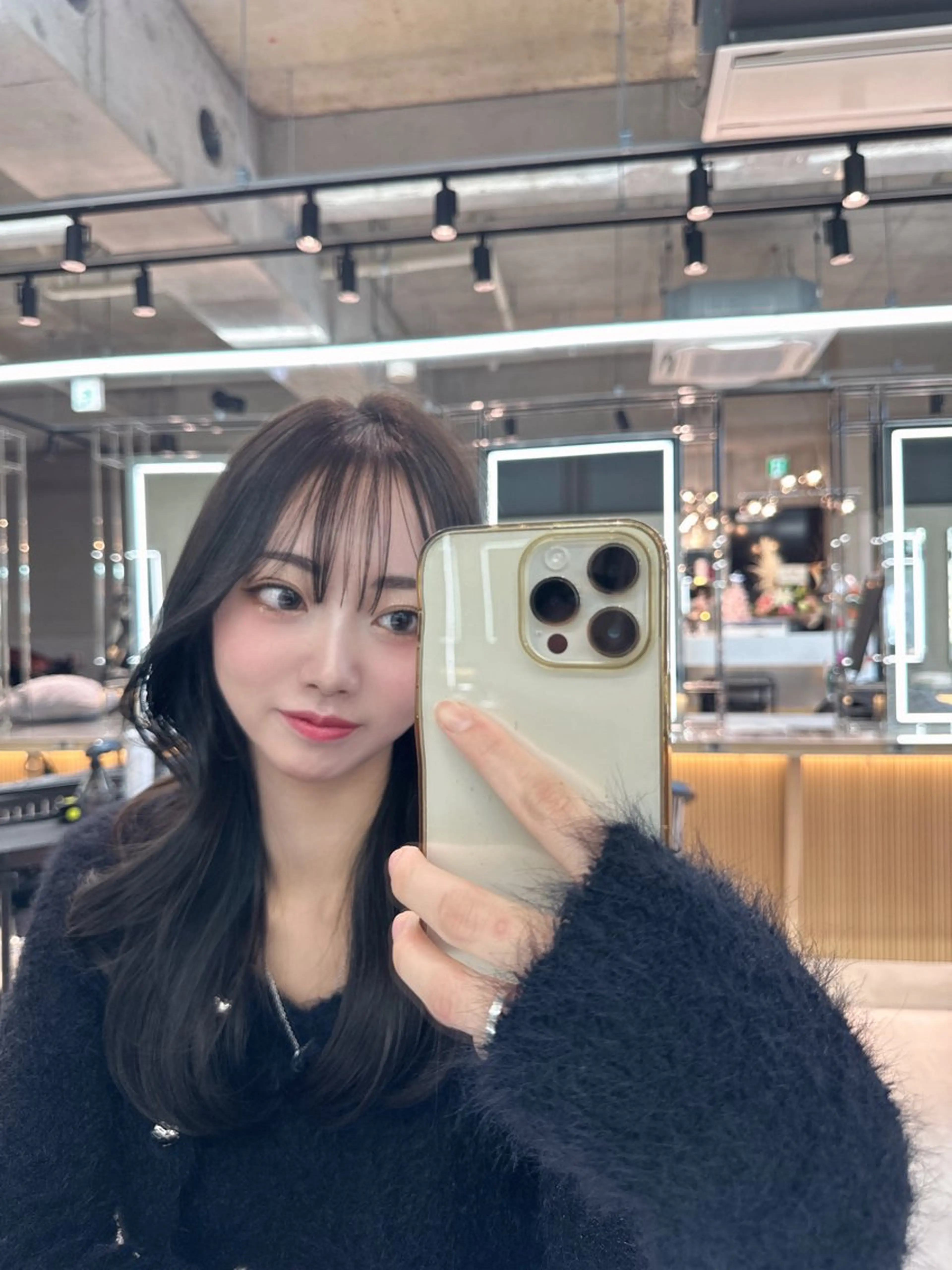 ロング カット ヘアカラー 縮毛矯正 トリートメント ✨髪質改善特化✨副 店長椎葉信乃介のヘアスタイル