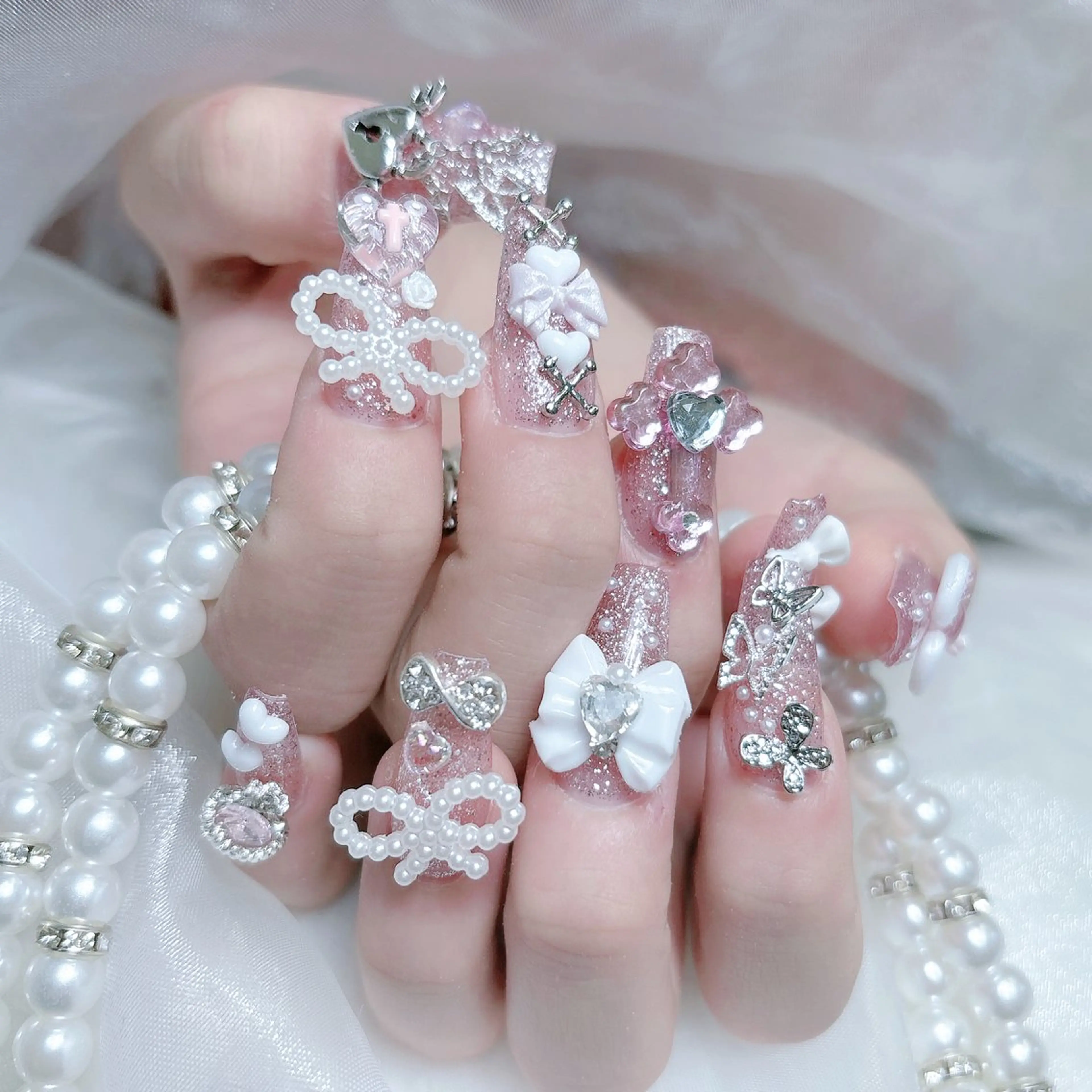 ネイル 成人式 ジェルネイル ロングネイル マグネットネイル ミディアムネイル Momoa nail salon所属・MoMoA Nail ネイル長さ出し専門店のネイルデザイン