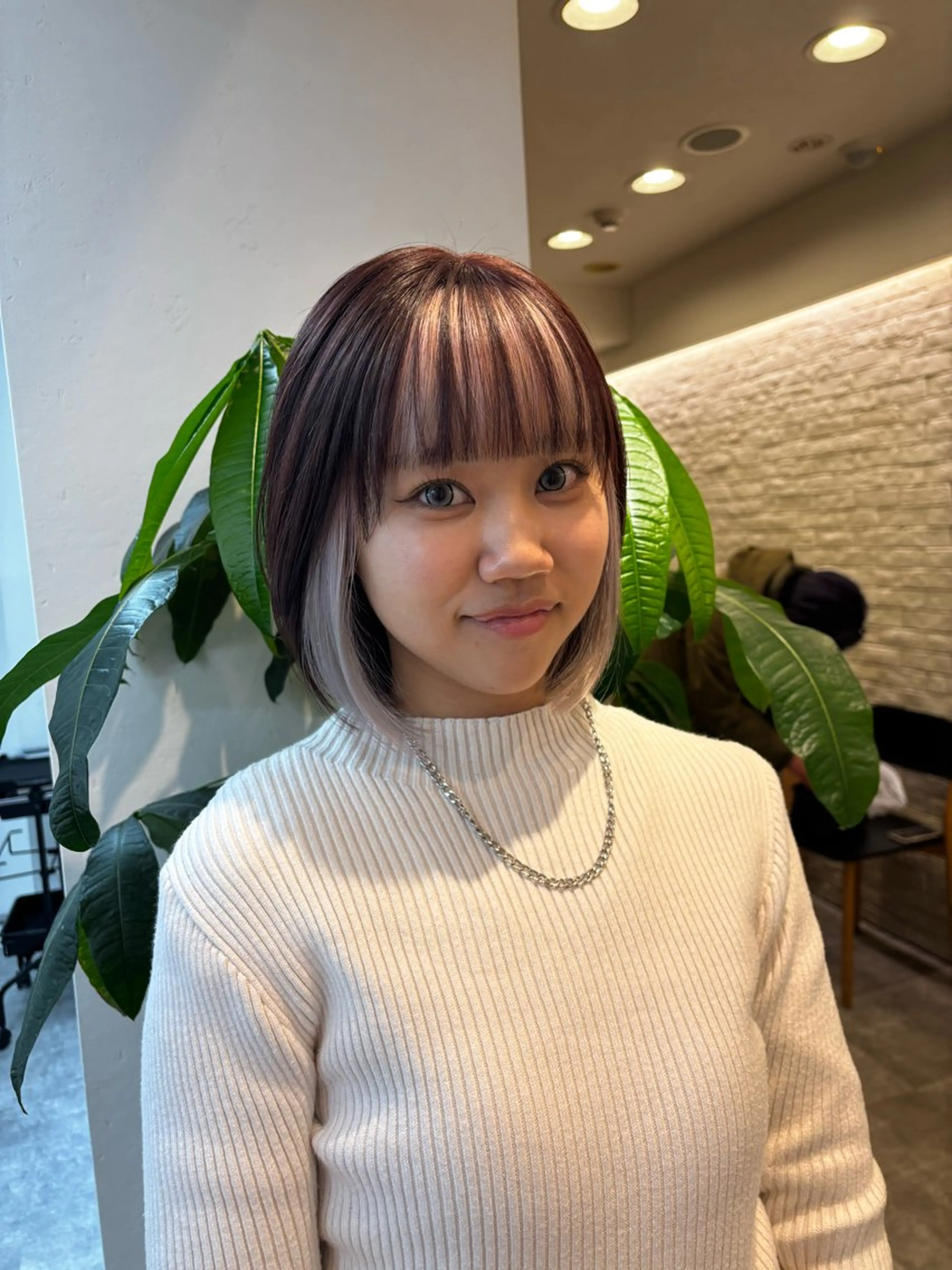 ミディアム カラー ヘアカラー トリートメント Ｖｉｏｔ  銀座 樋口 桃佳のヘアスタイル