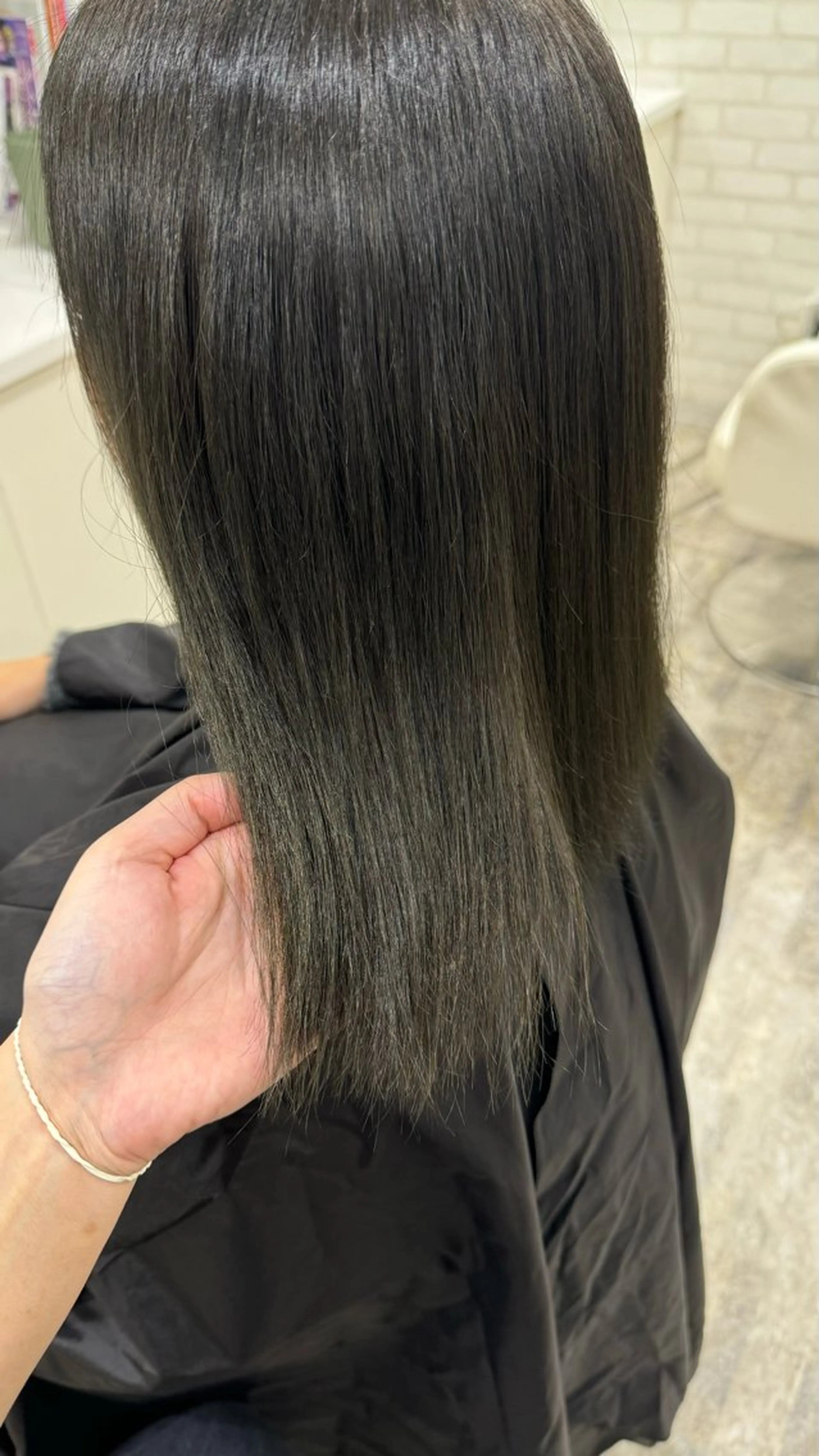 ミディアム カラー ヘアカラー トリートメント Real me　京都 四条烏丸ドゥエ店所属・タナカ｜ 京都美容師のヘアスタイル