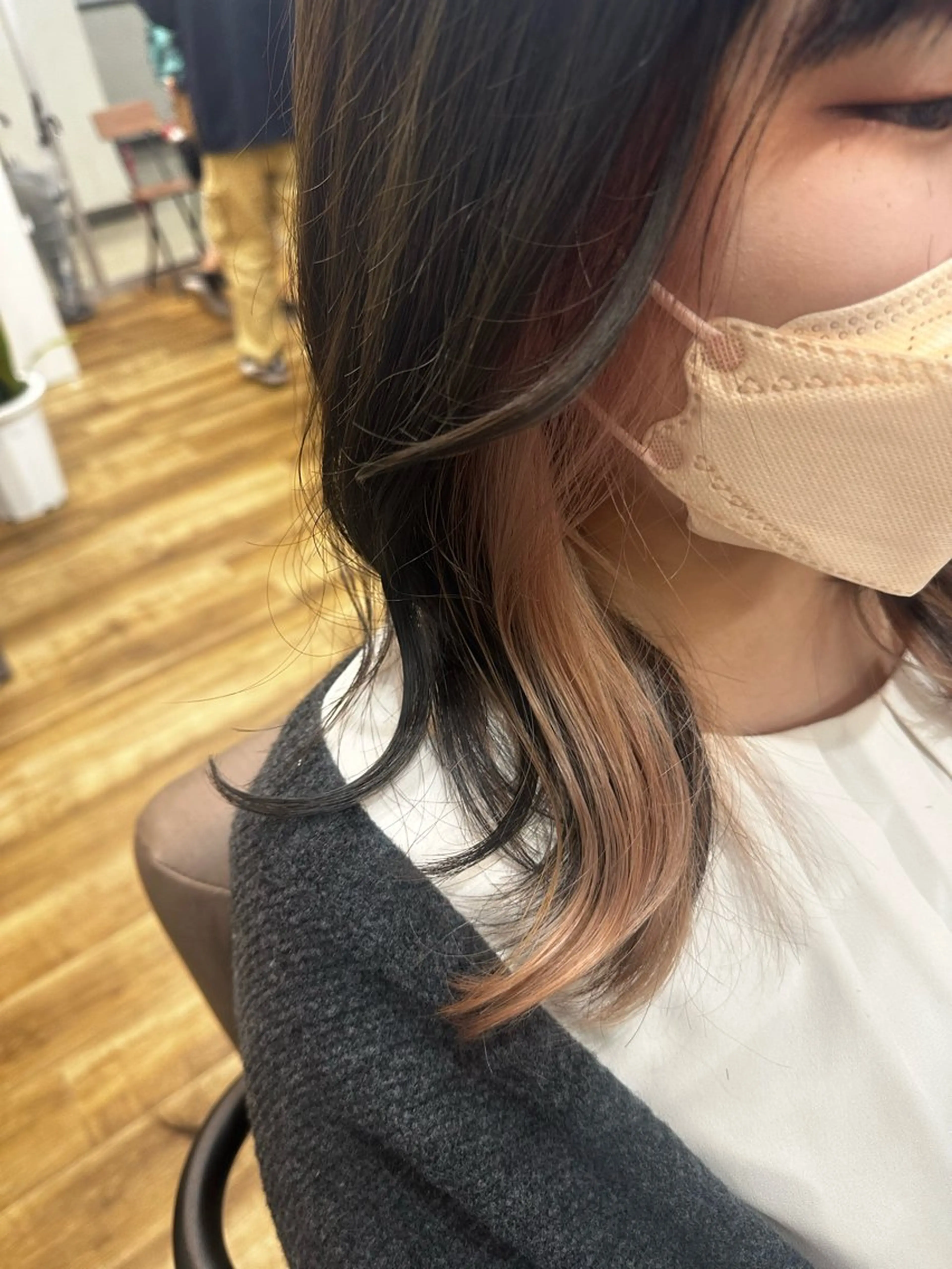 セミロング カラー インナーカラー ピンクカラー ヘアカラー TELA HAIR南流山店所属・TELA HAIR Annaのヘアスタイル