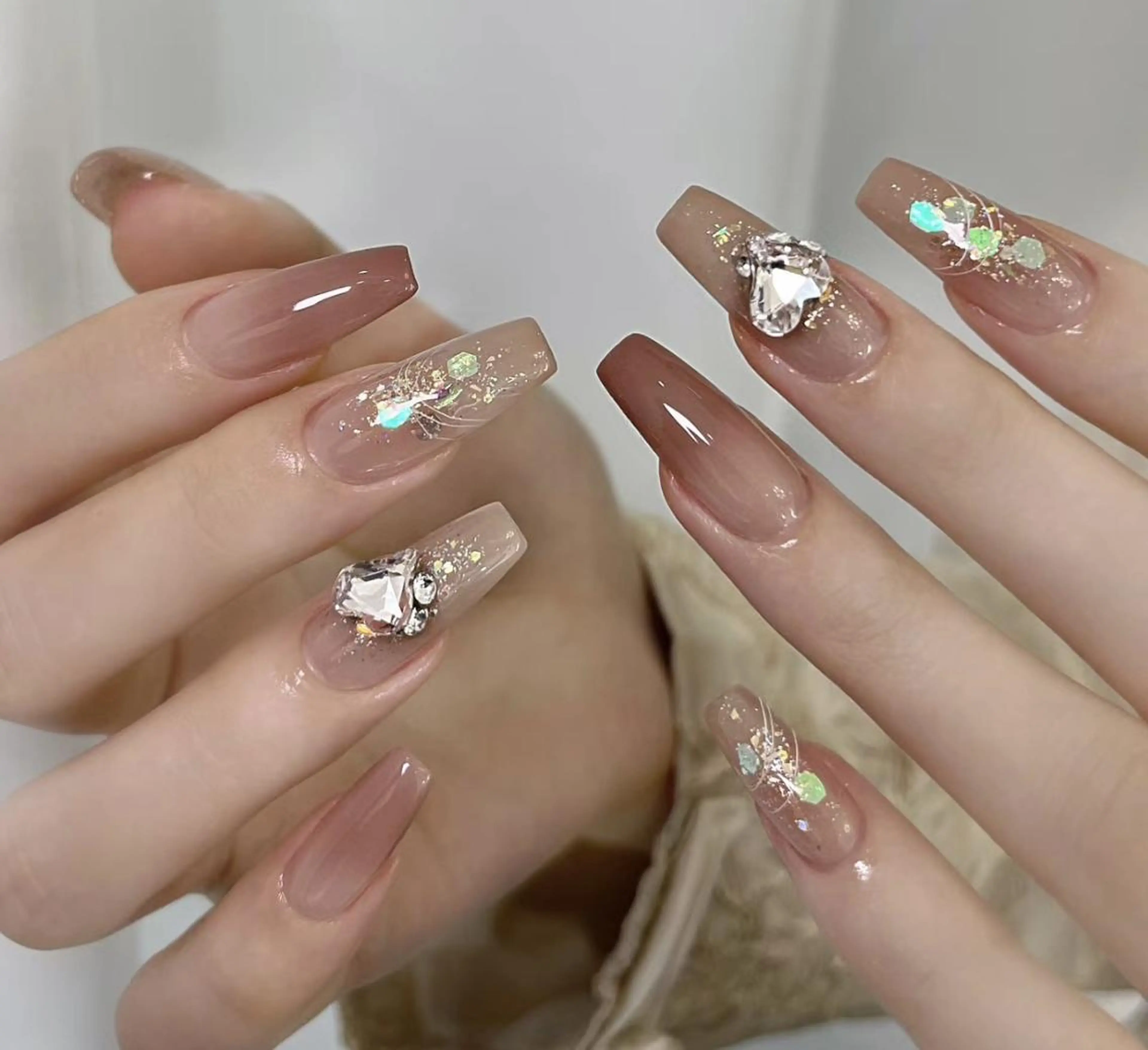 ネイル AB マツエクネイルサロンのネイルデザイン