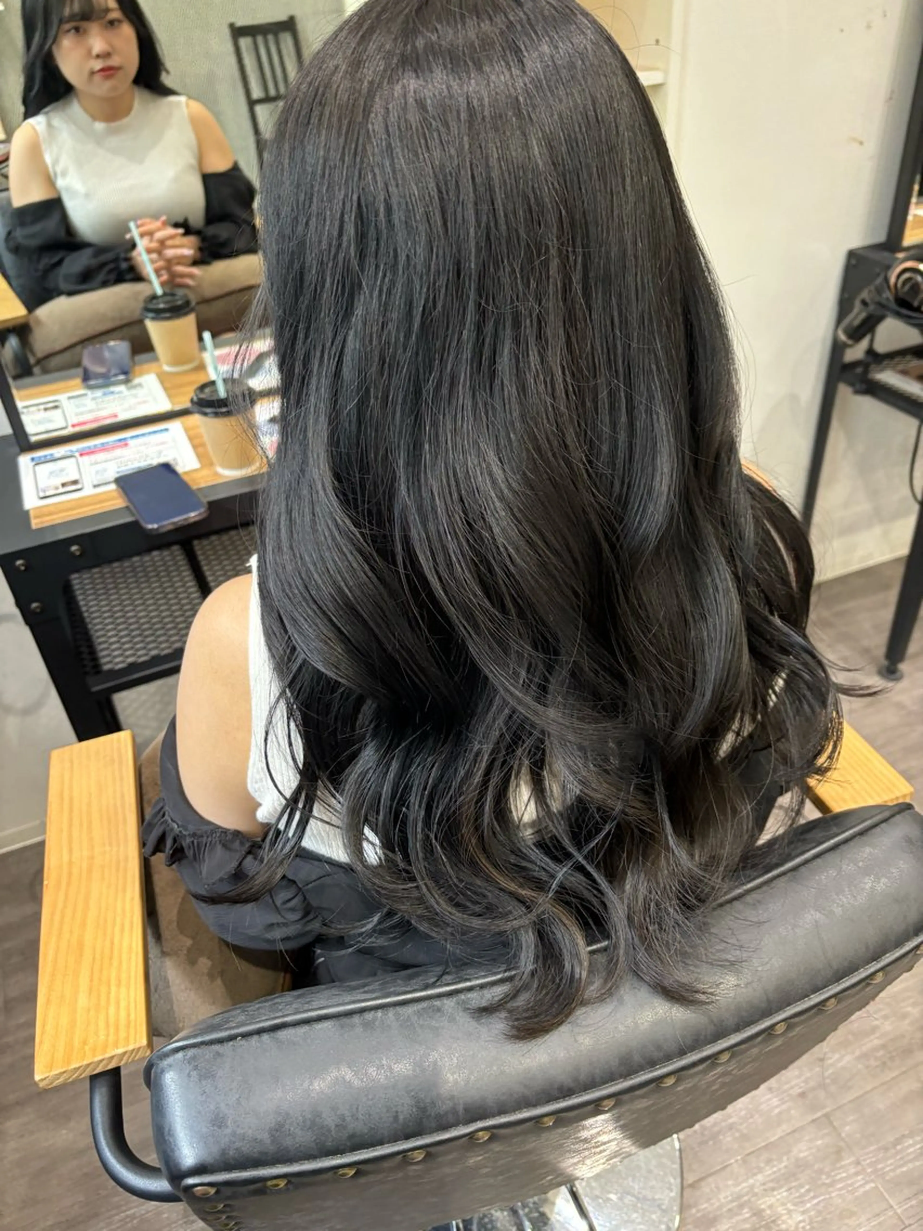 カラー グレージュ ヘアカラー トリートメント cocotte宜喜 弘希のヘアスタイル