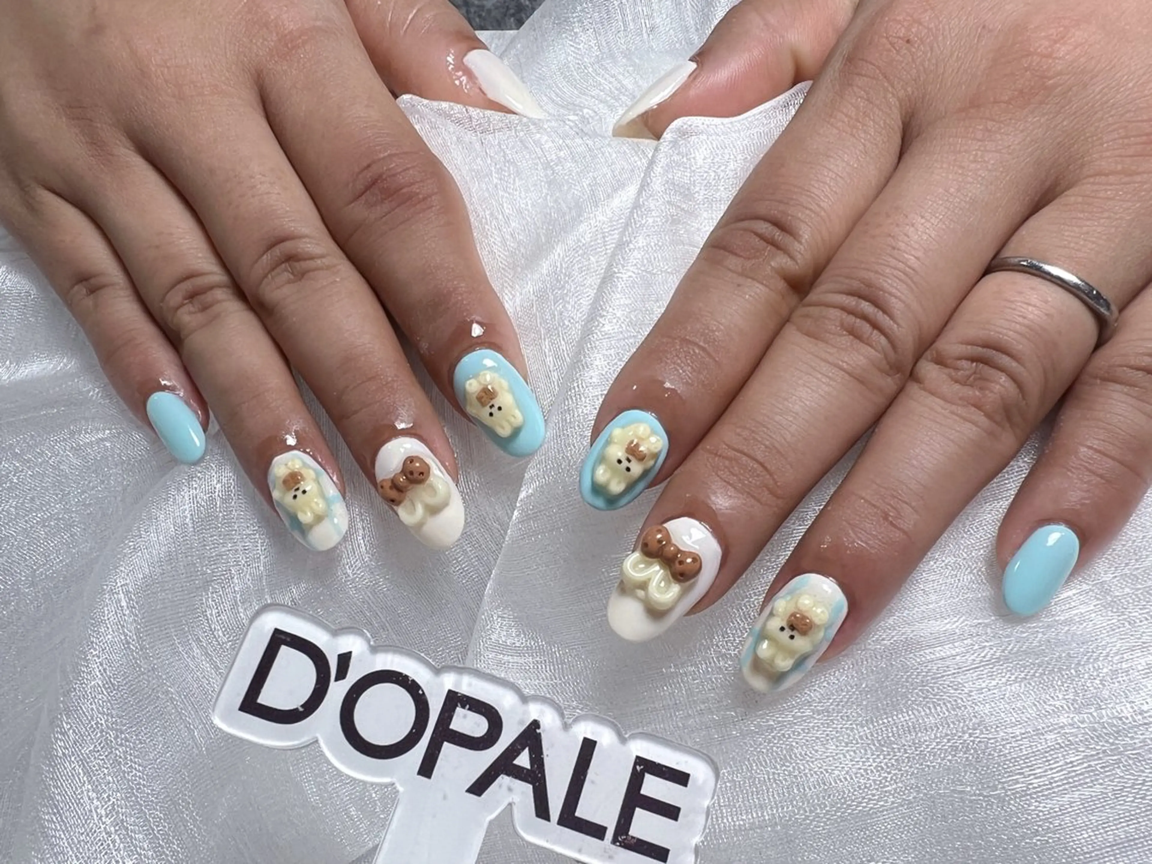 ネイル ジェルネイル グラデーション 韓国ネイル ミラーネイル 夏ネイル ハンドネイル D‘OPALEサロン所属・トパサロン 上野kkのネイルデザイン