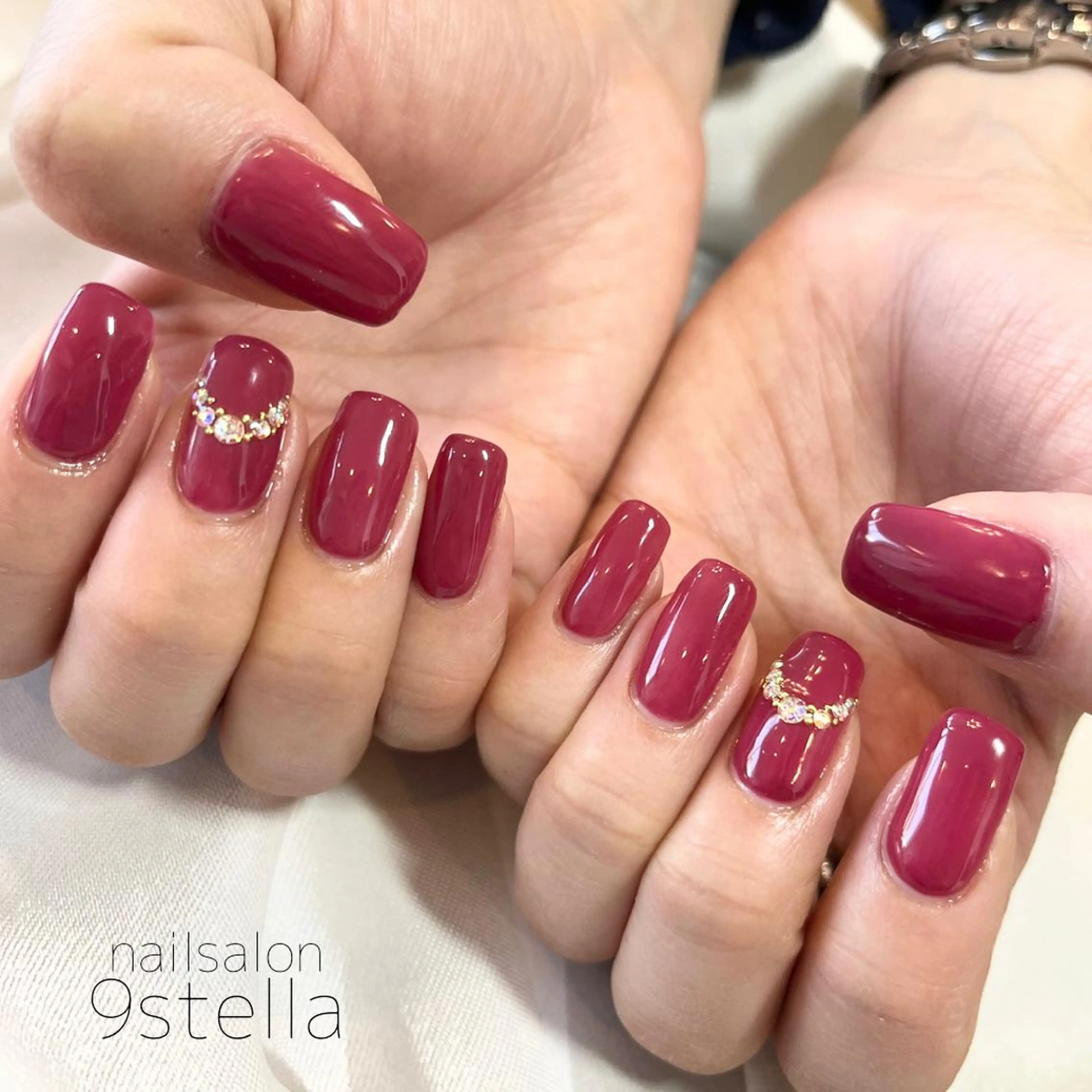 ネイル ハンドネイル nailsalon 9stella所属・久保 菜摘のネイルデザイン