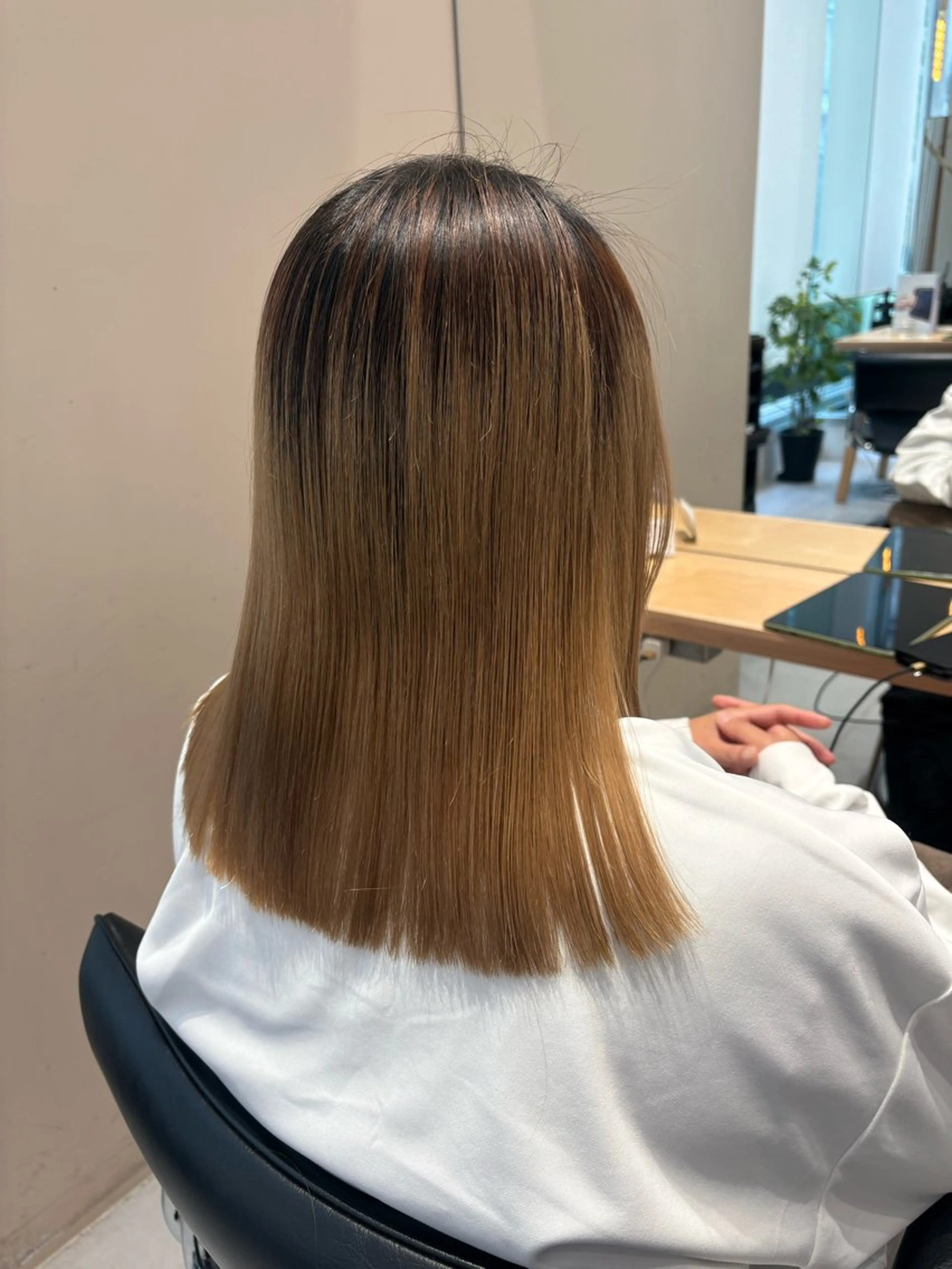 セミロング レイヤーカット/ 透明感カラー🪼風香のヘアスタイル