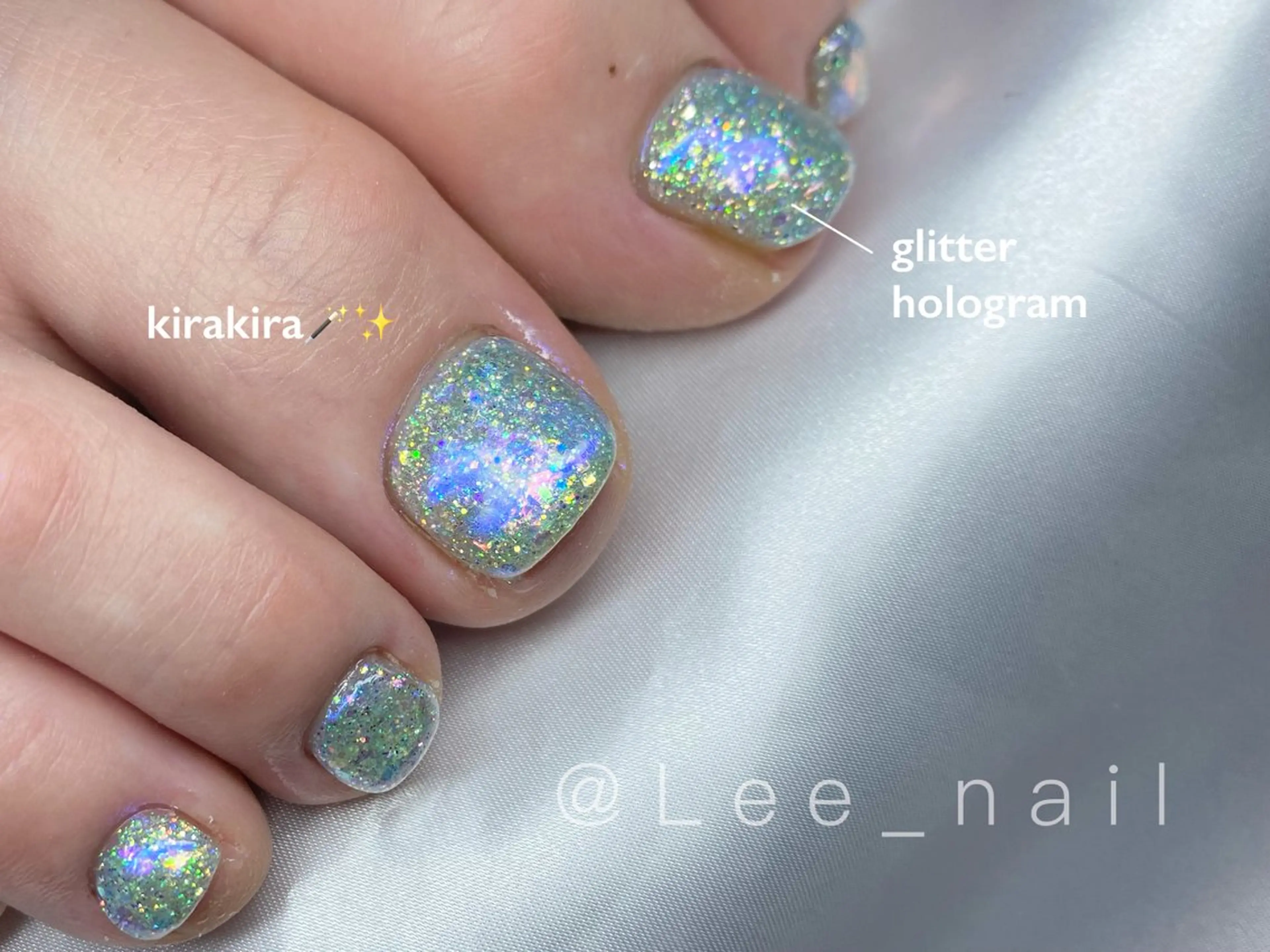 ネイル フットネイル ホログラムネイル キラキラネイル フットネイル Lee_ nailのネイルデザイン