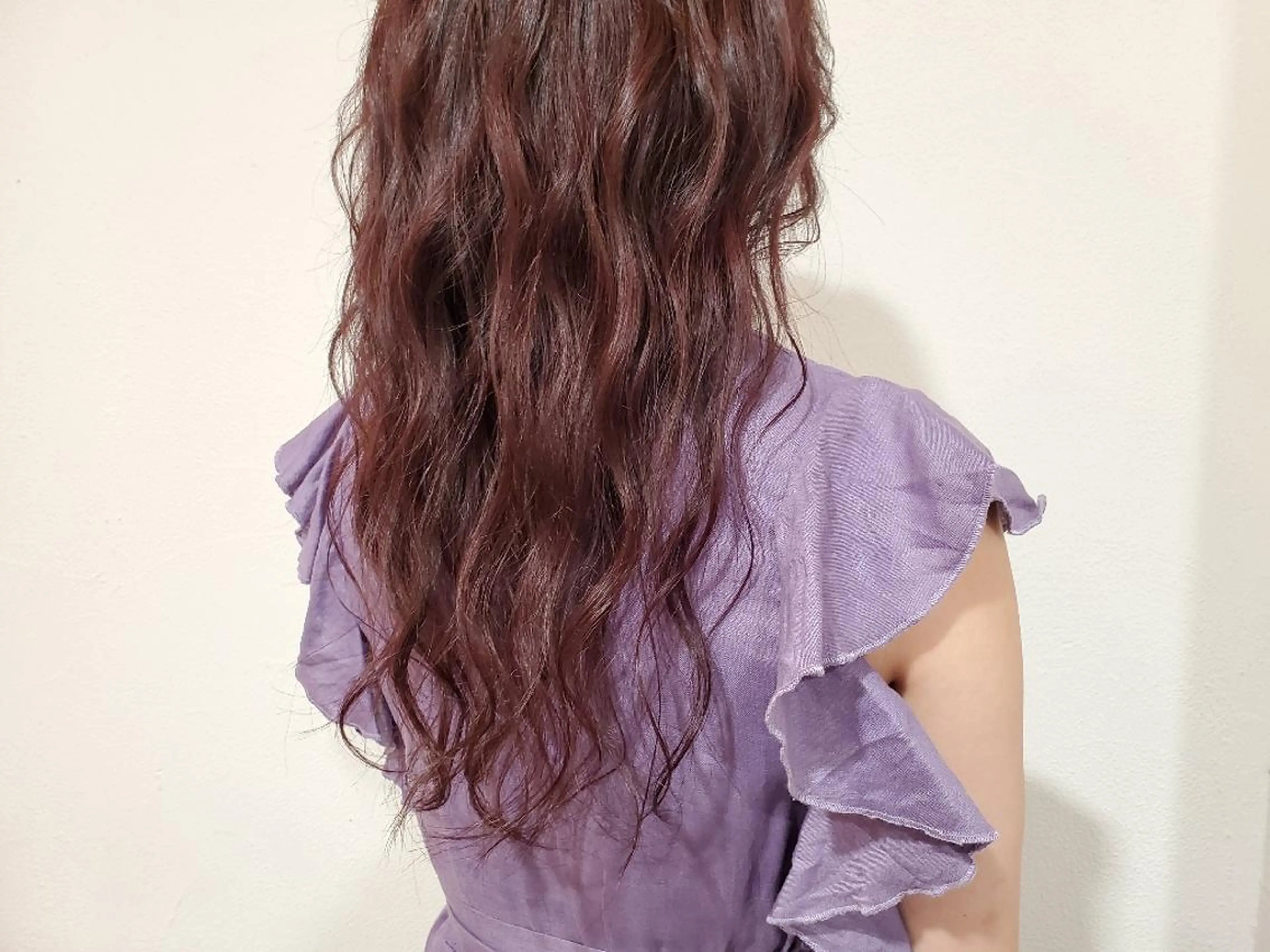 ロング カラー ブリーチ カシス ブリーチなしカラー パープルカラー パ ルのヘアスタイル
