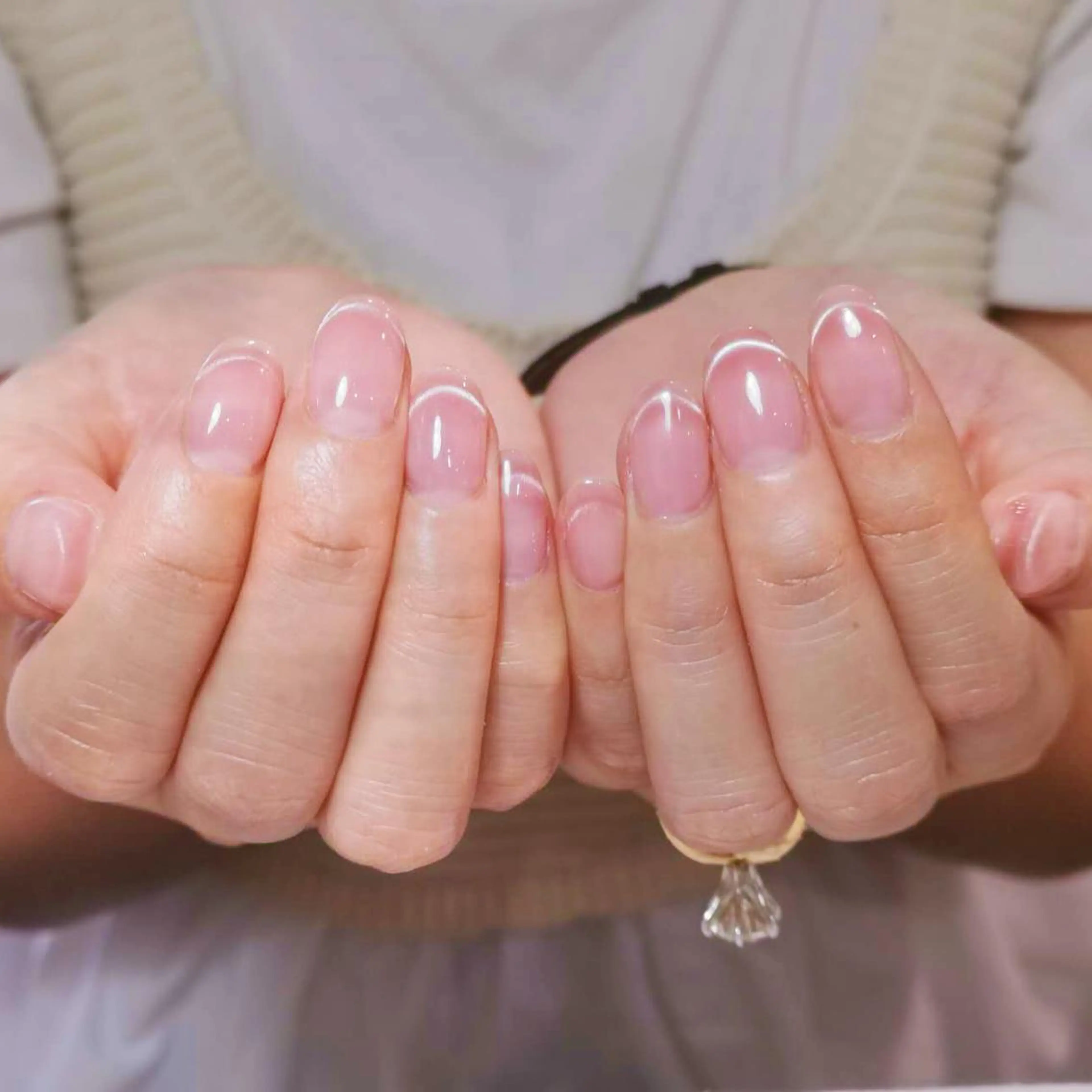 ネイル アートネイル オーロラネイル ガーリー キラキラネイル 韓国ネイル ハンドネイル MIKA ✨のネイルデザイン