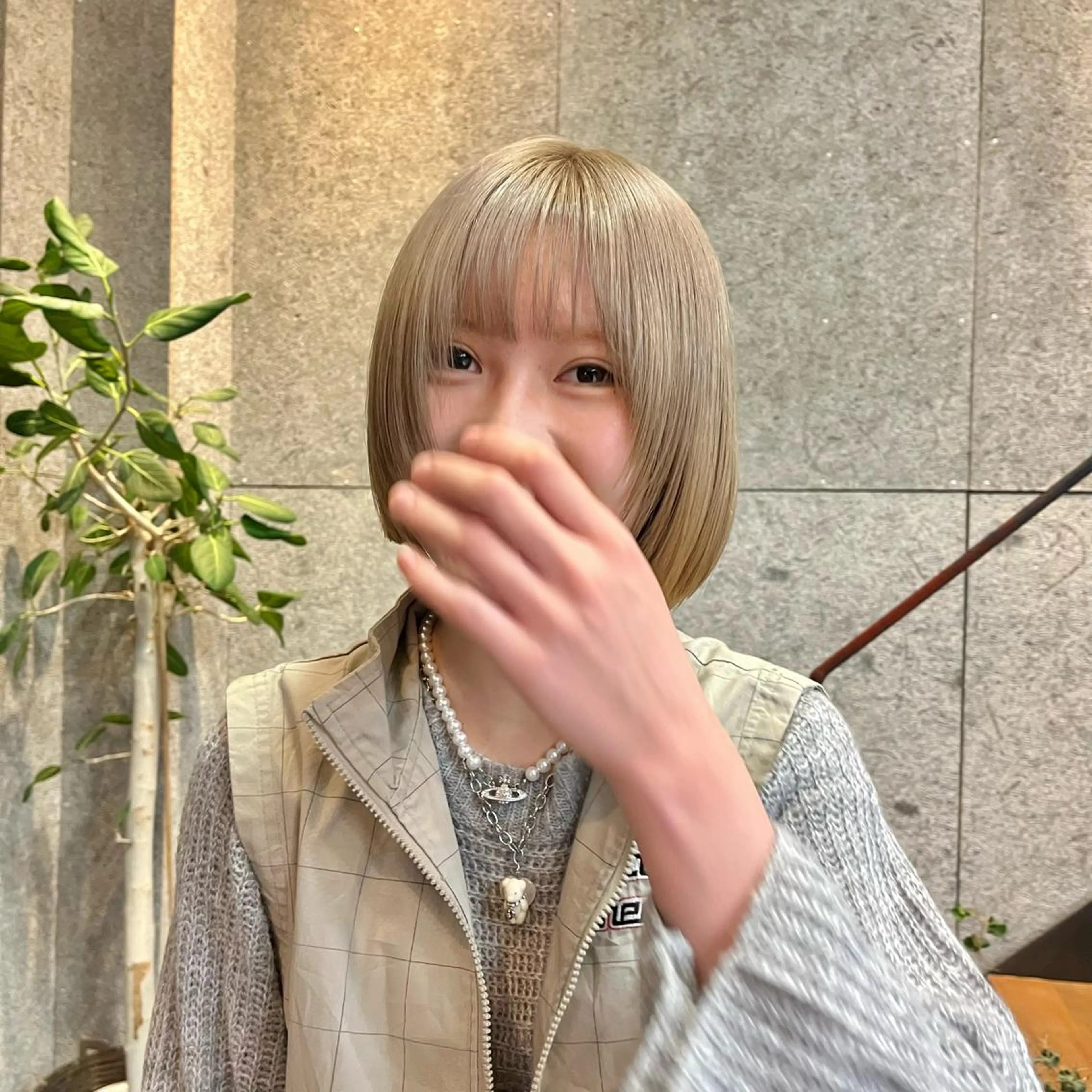 ミディアム カラー GO TODAY SHAiRE SALON 原宿本店所属・ブリーチ/レイヤー ハッシュカット/河内のヘアスタイル