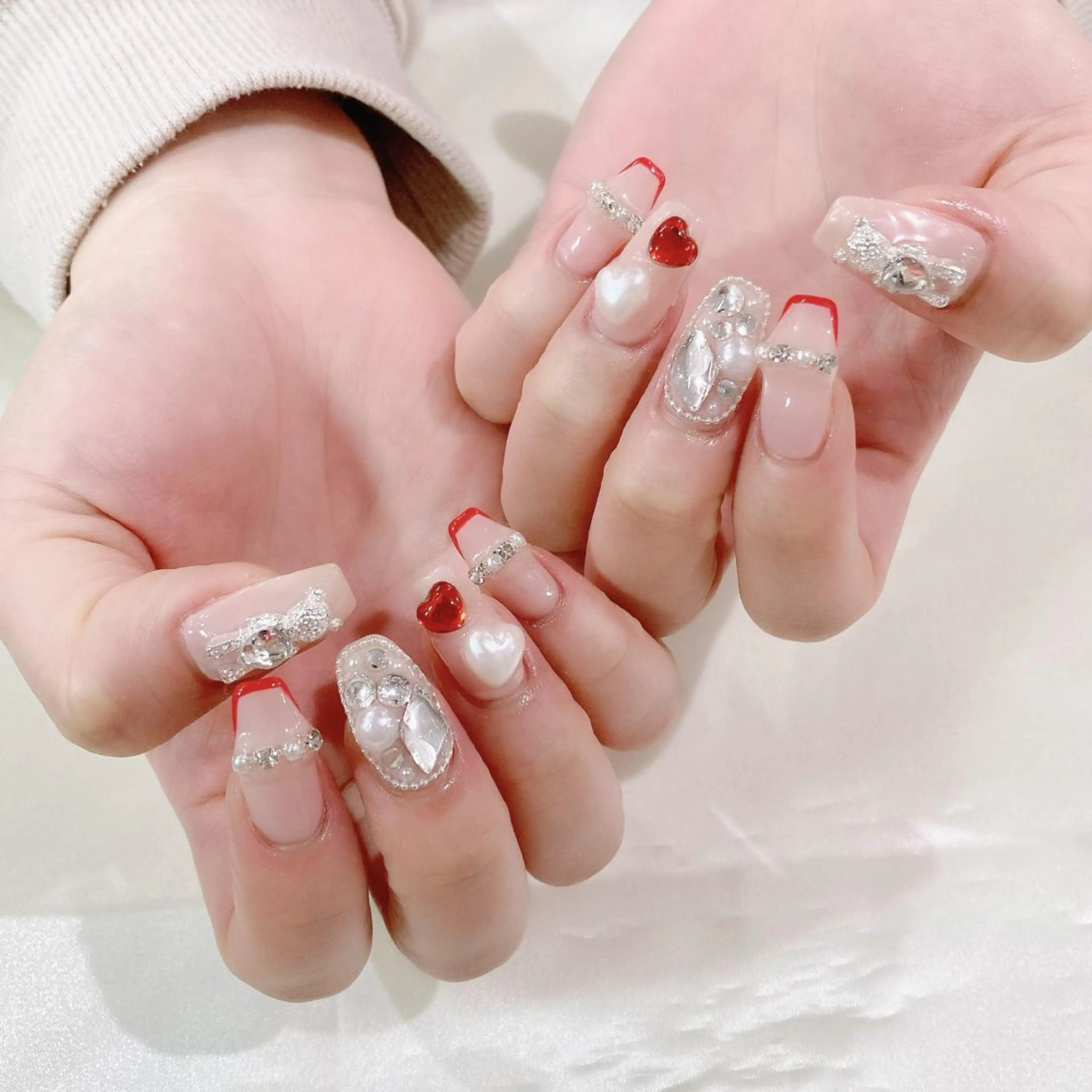ネイル フレンチネイル ジェルネイル ハート キラキラネイル パラジェル ハンドネイル Nail Kのネイルデザイン