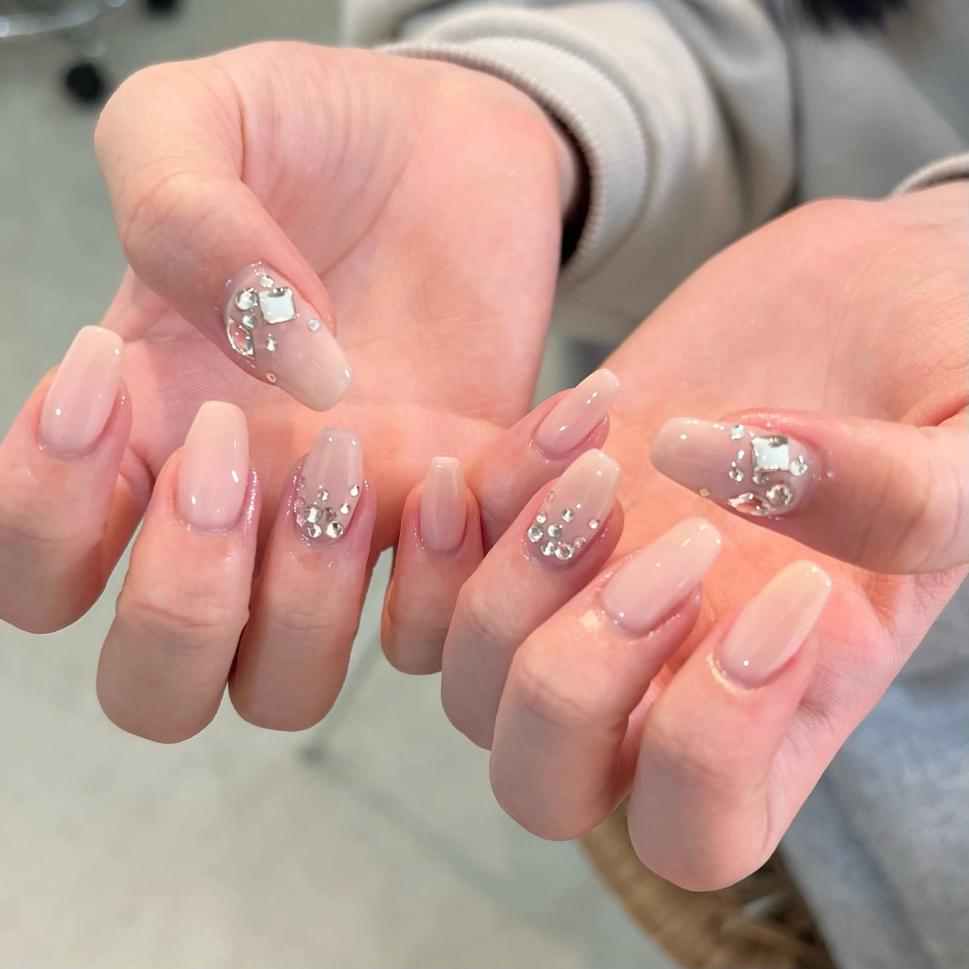 ネイル ハンドネイル sio.nail&eyebrow salon shimokitazawa2号店所属・nailist mana𖤐´-のネイルデザイン