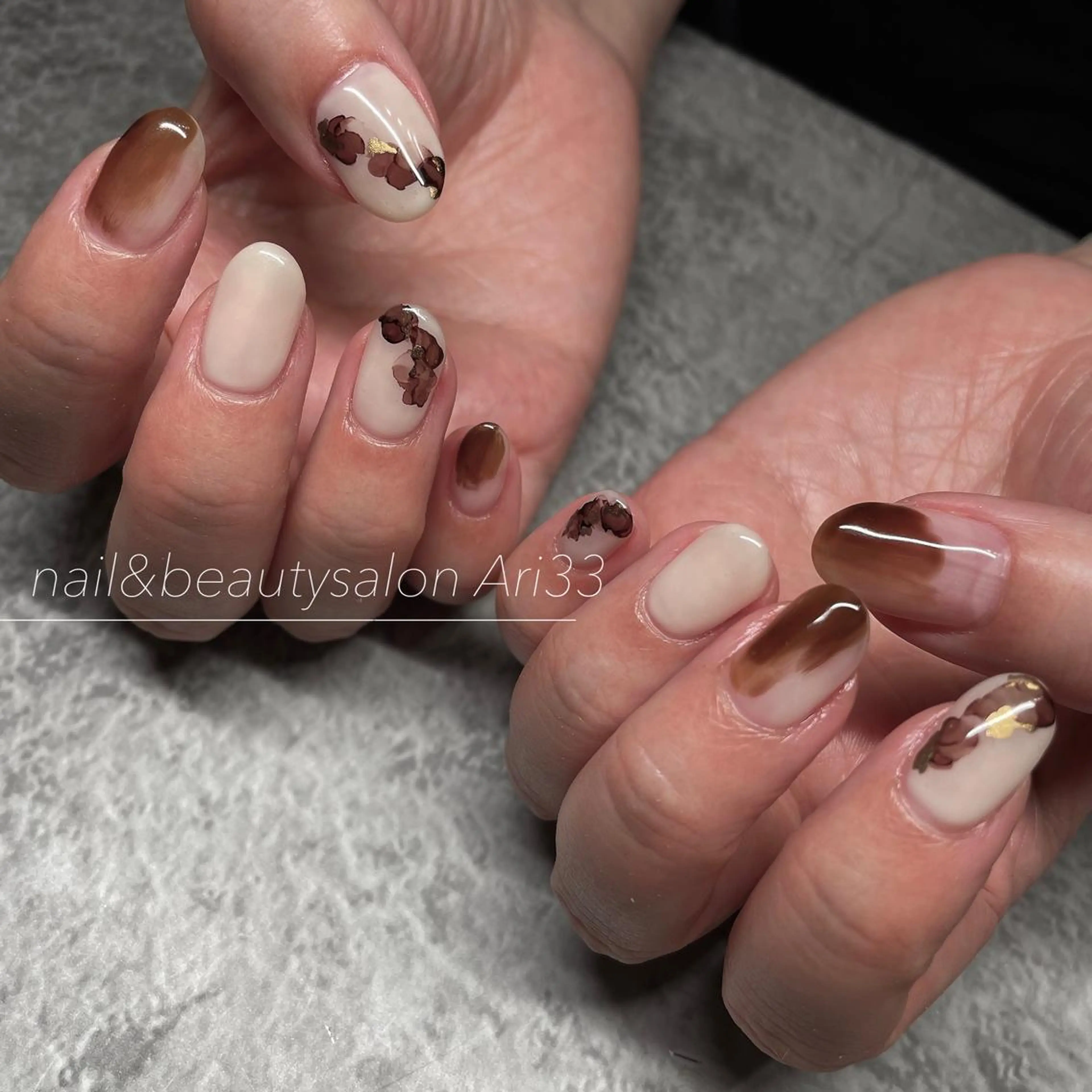 ネイル ニュアンスネイル ハンドネイル プライベートサロン Ari33nailのネイルデザイン