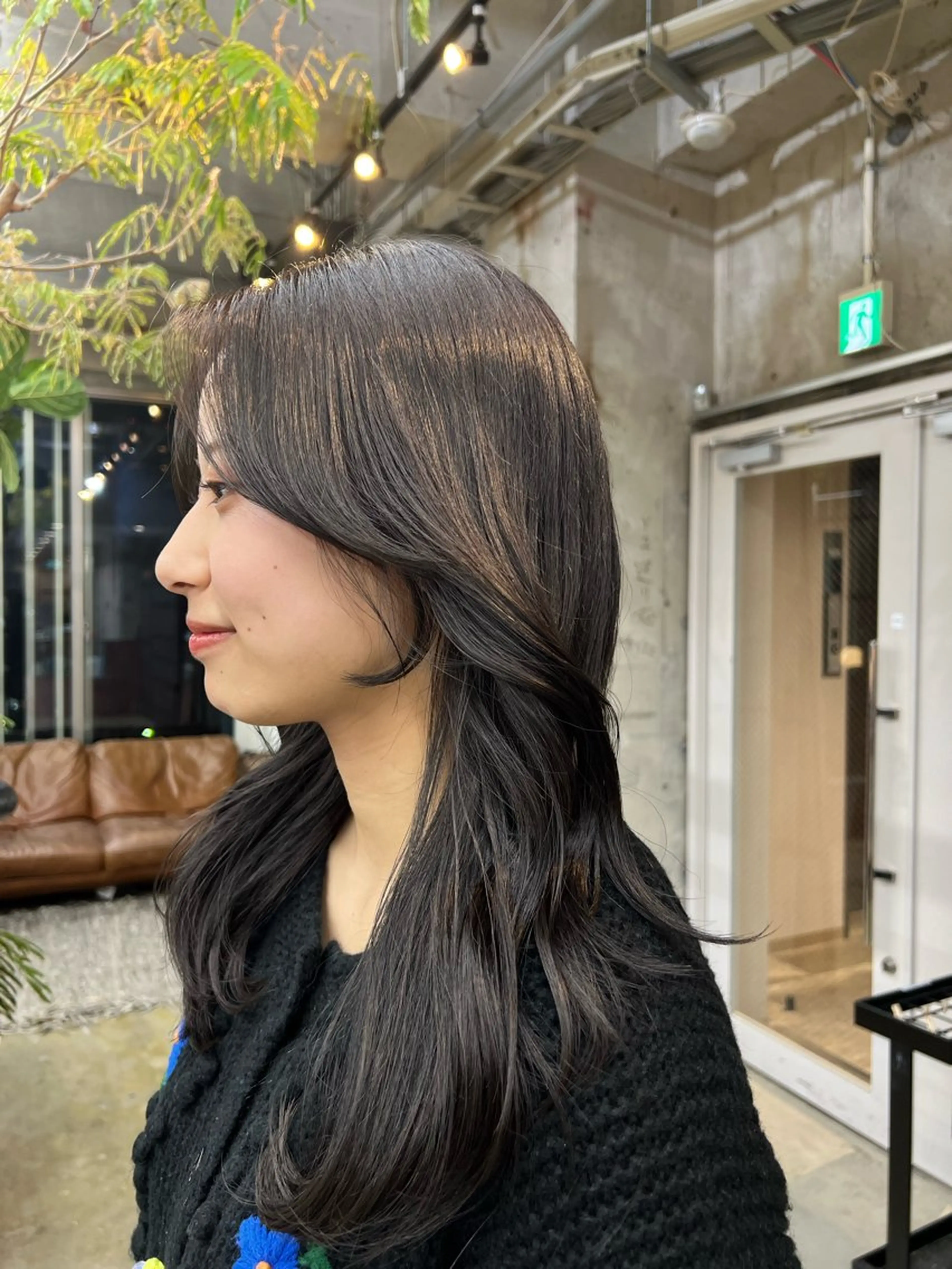 ロング カラー era所属・azumi/ボブ/暖 色/オリーブ/縮毛のヘアスタイル